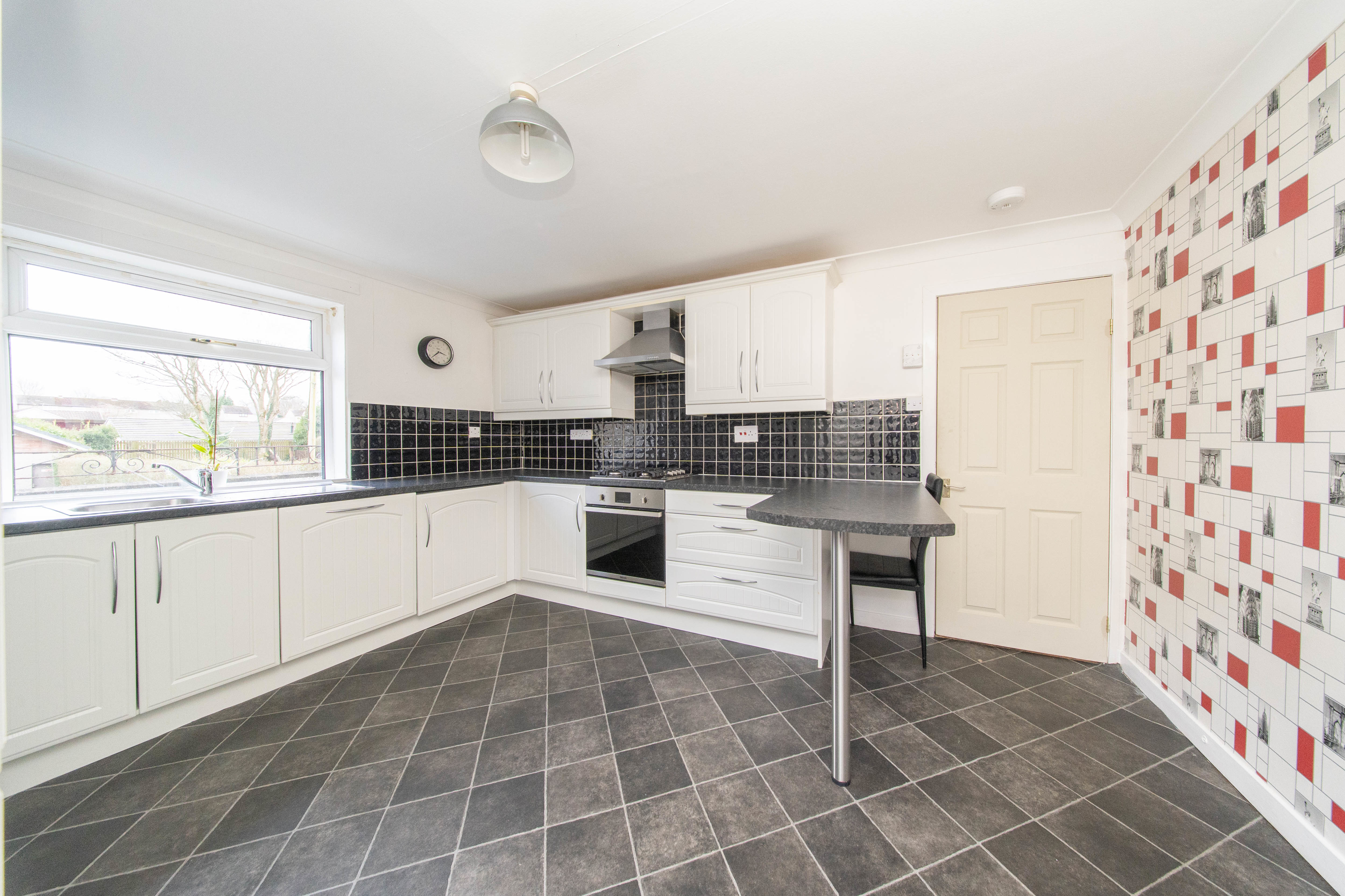 East Main Street, Whitburn, EH47 0RD, photo 3