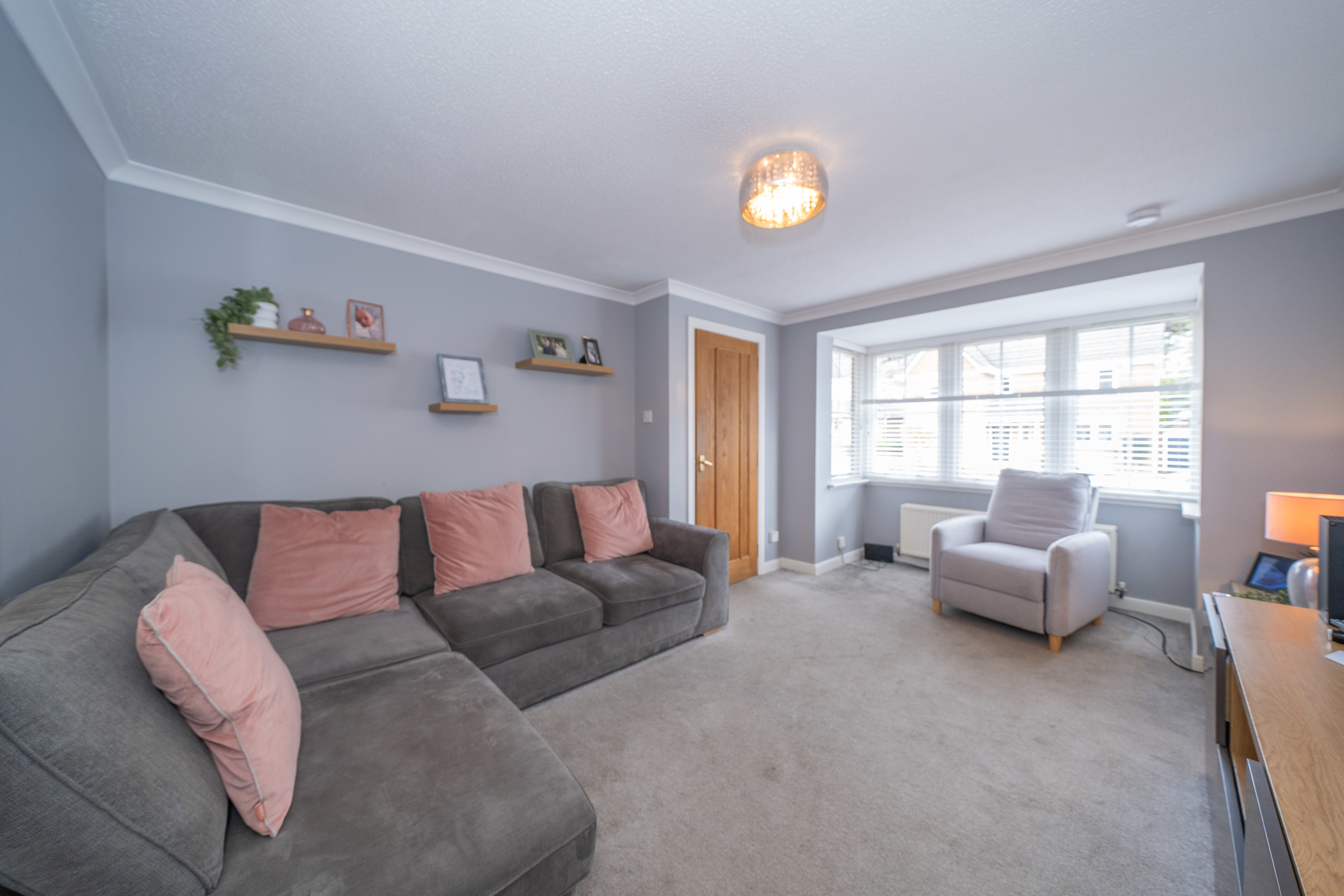 Buchanan Crescent, Eliburn, Livingston, EH54 7EF, photo 2