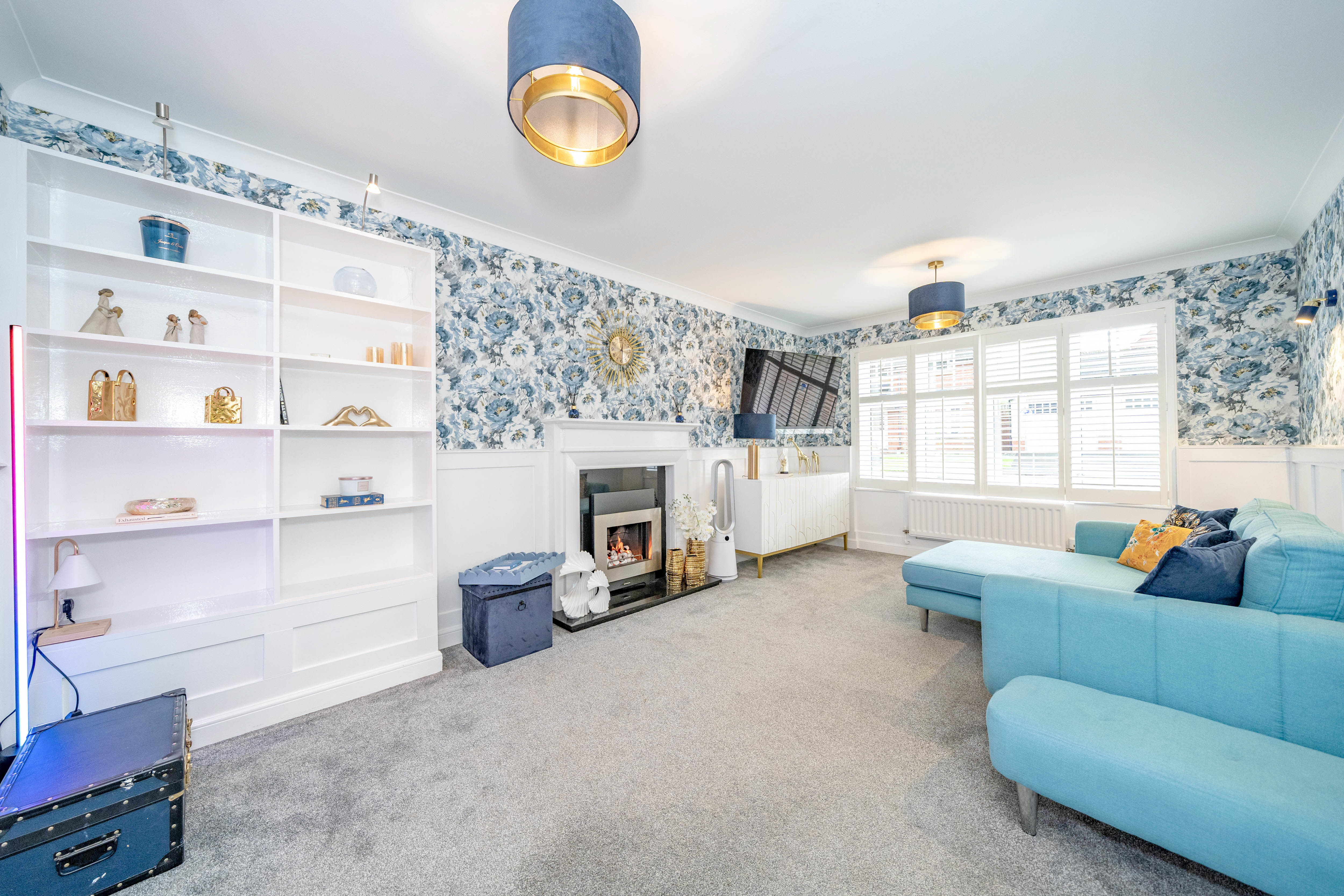 Bluebell Glade, Livingston, EH54, photo 2