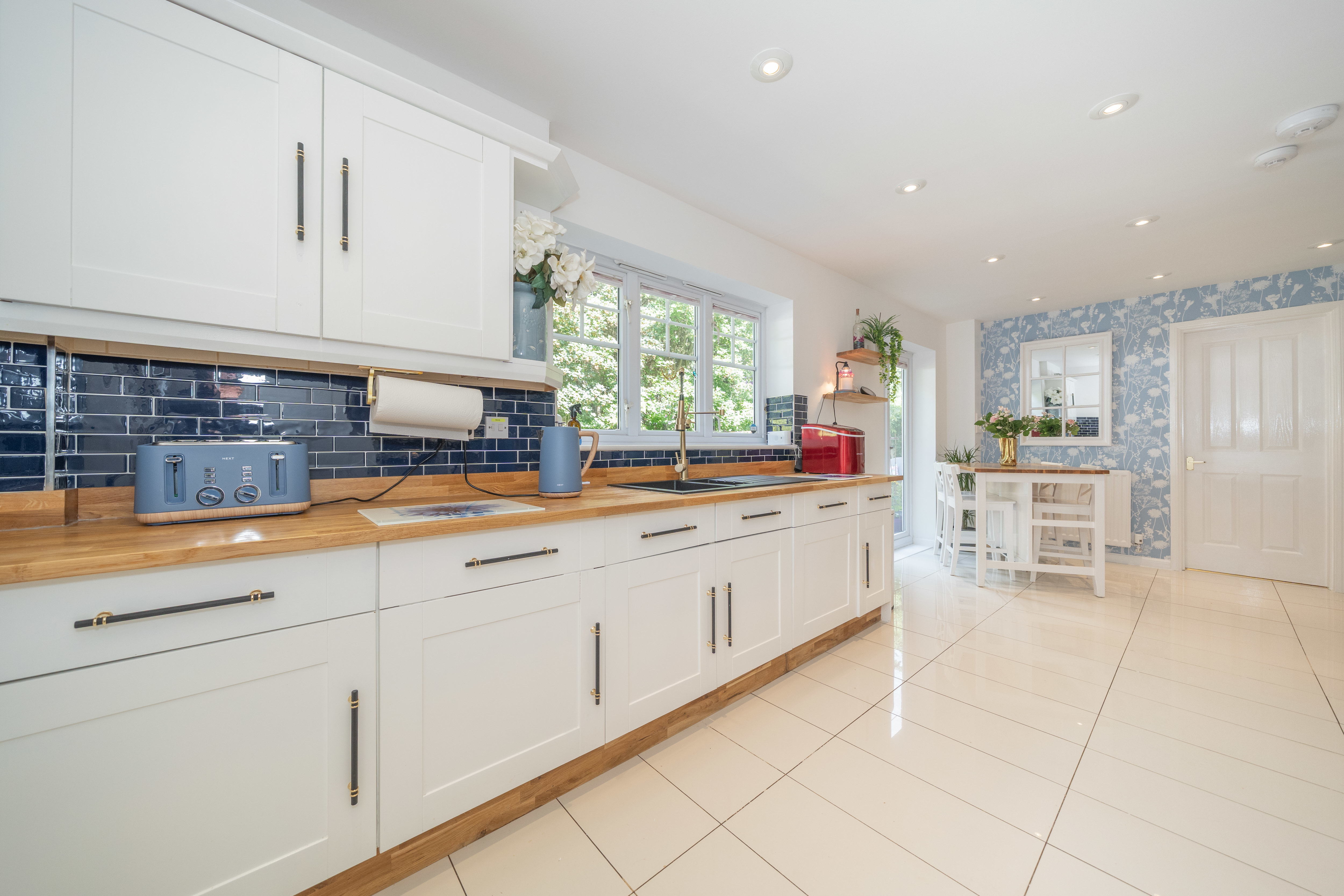 Bluebell Glade, Livingston, EH54, photo 4