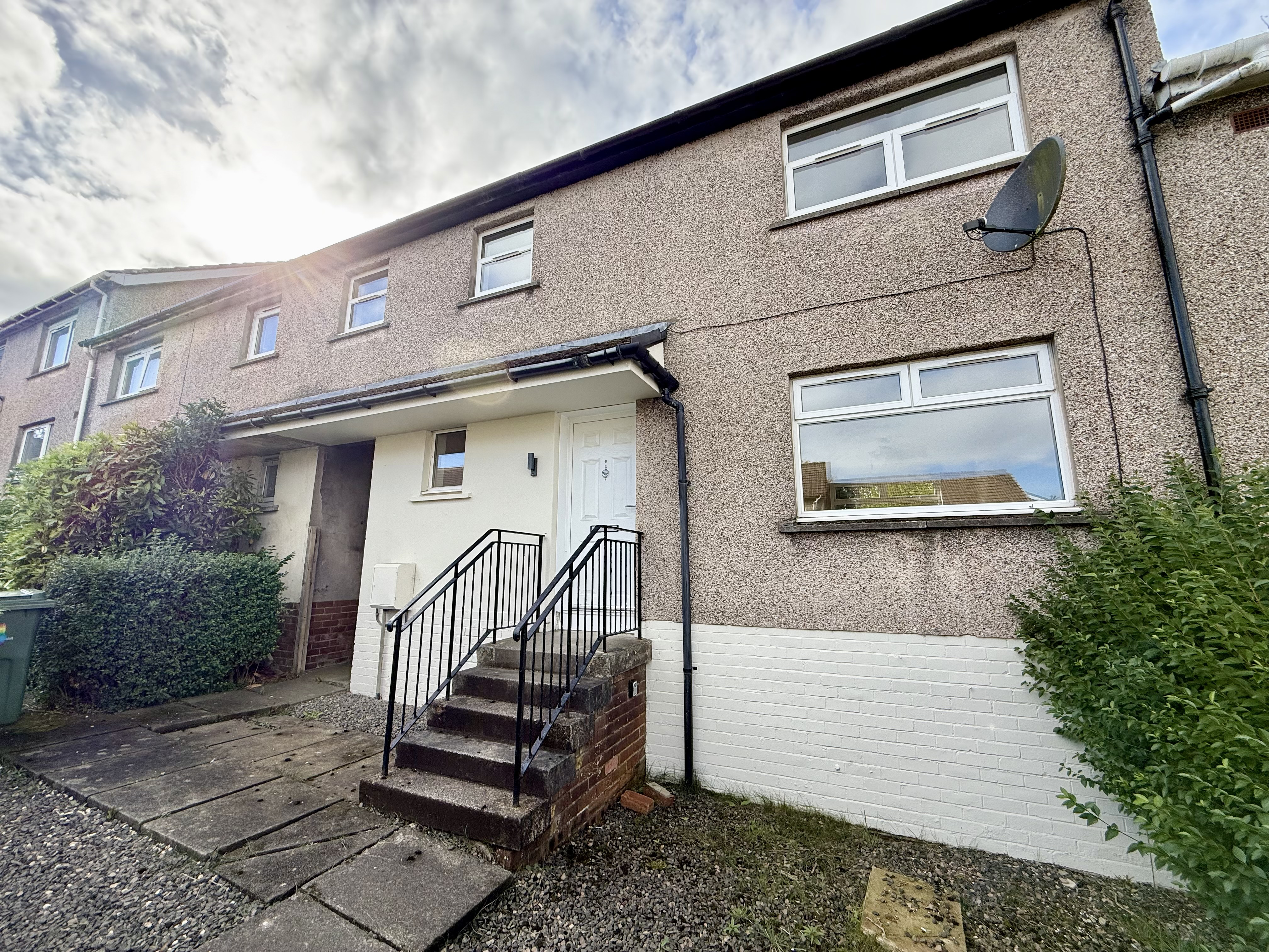 Burnhouse Drive, Whitburn, Bathgate, EH47 0NX, photo 3