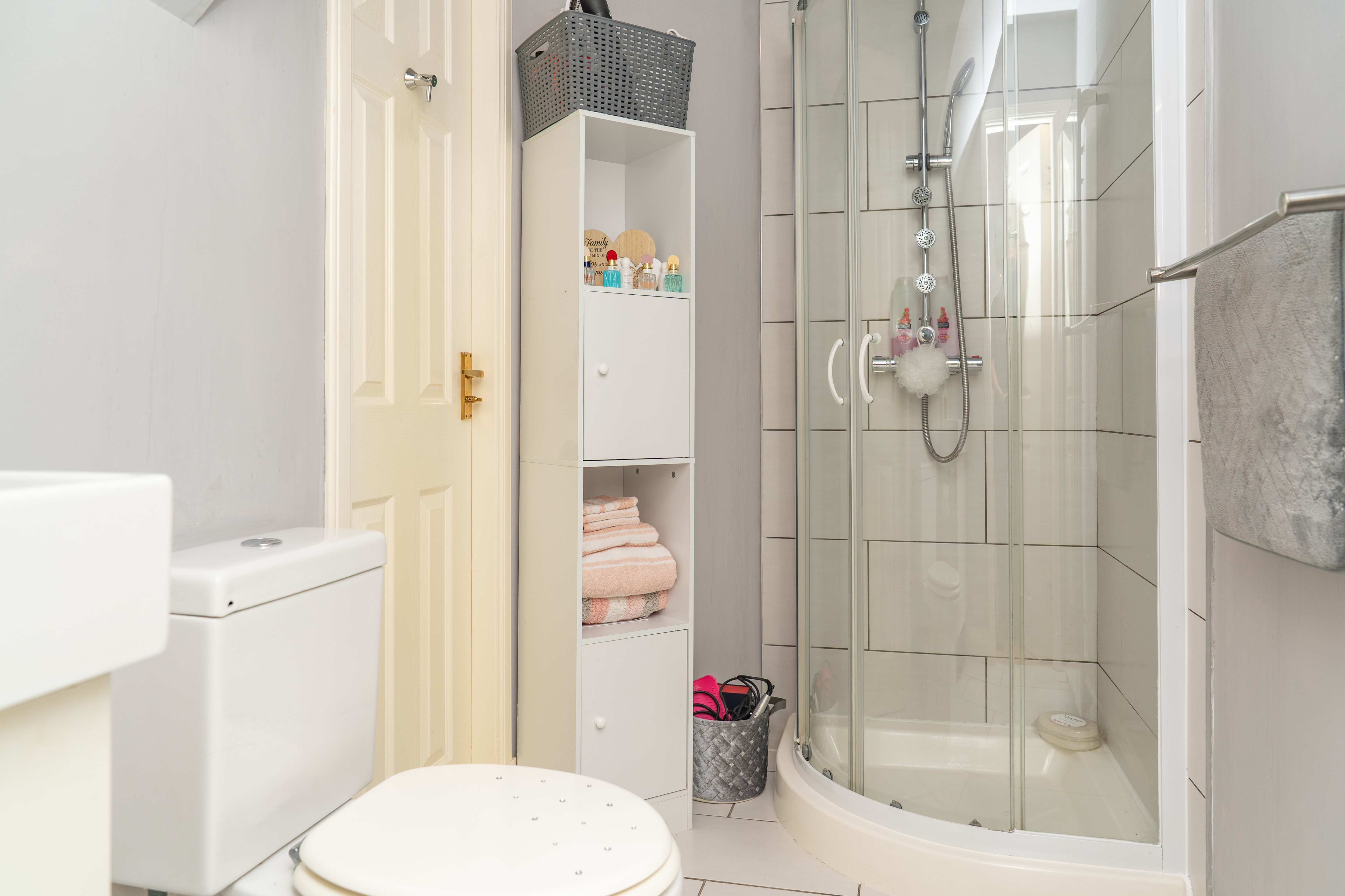 Downstairs WC/ Shower Room