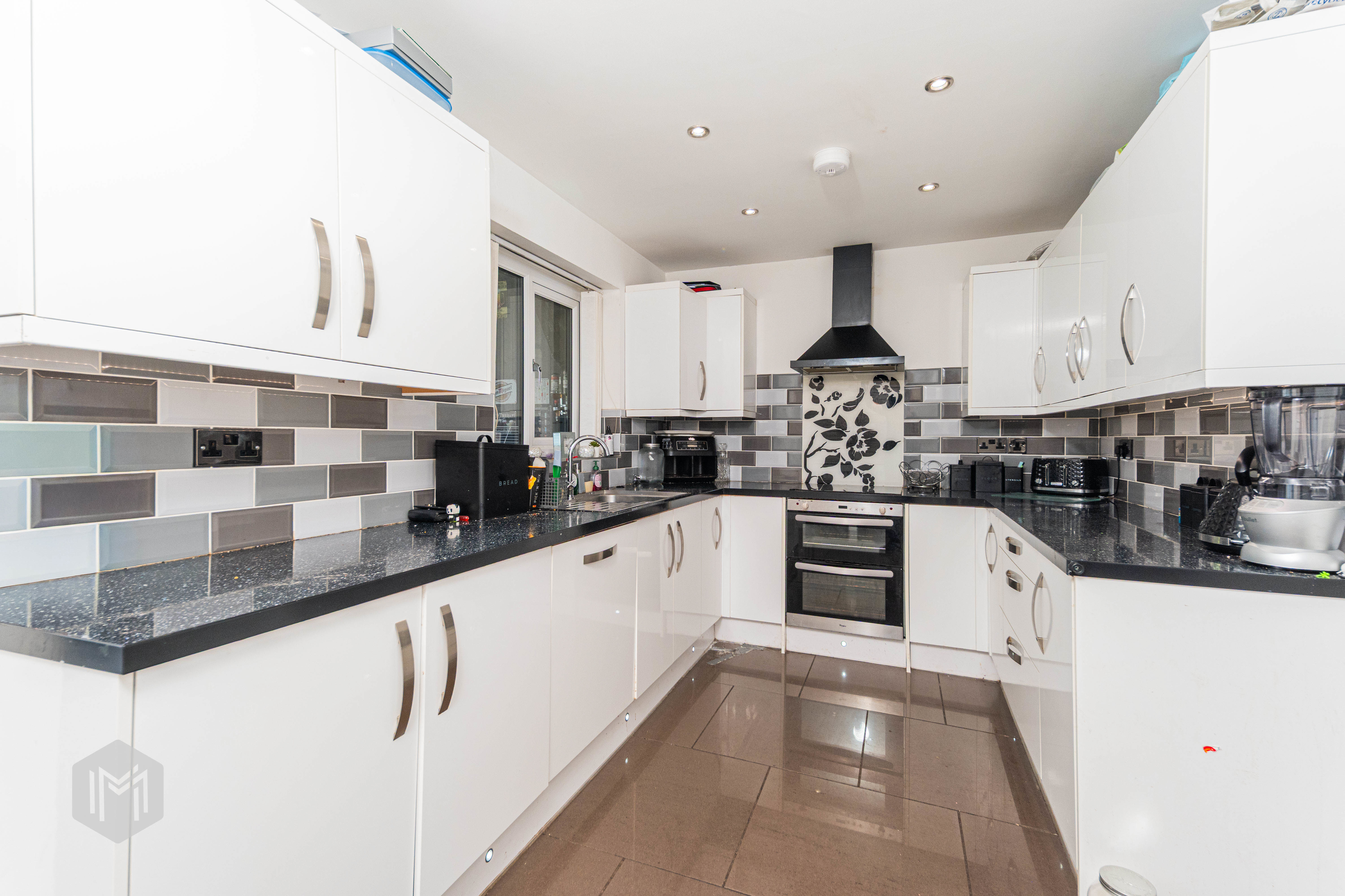 Inglewood Close, Bury, BL9, photo 3