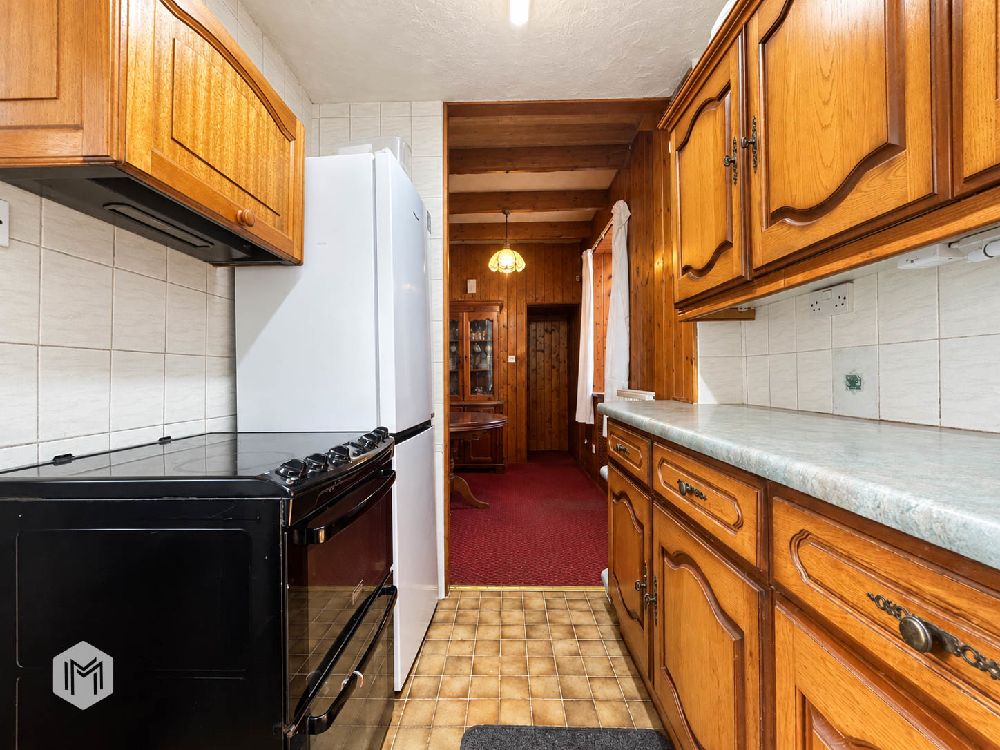 130 Crompton way-4