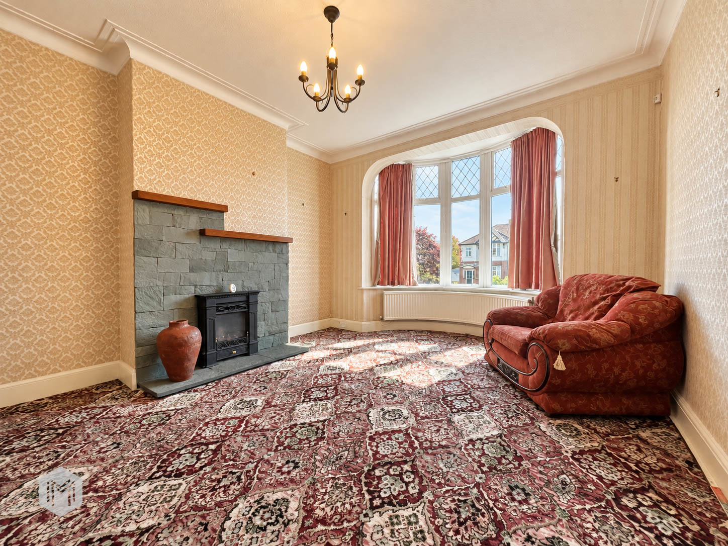 130 Crompton way-6