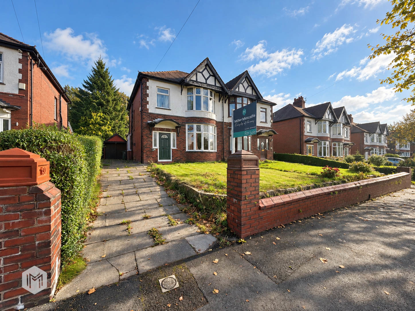130 Crompton way-13