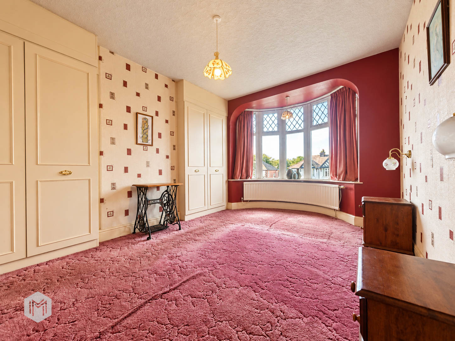 130 Crompton way-11