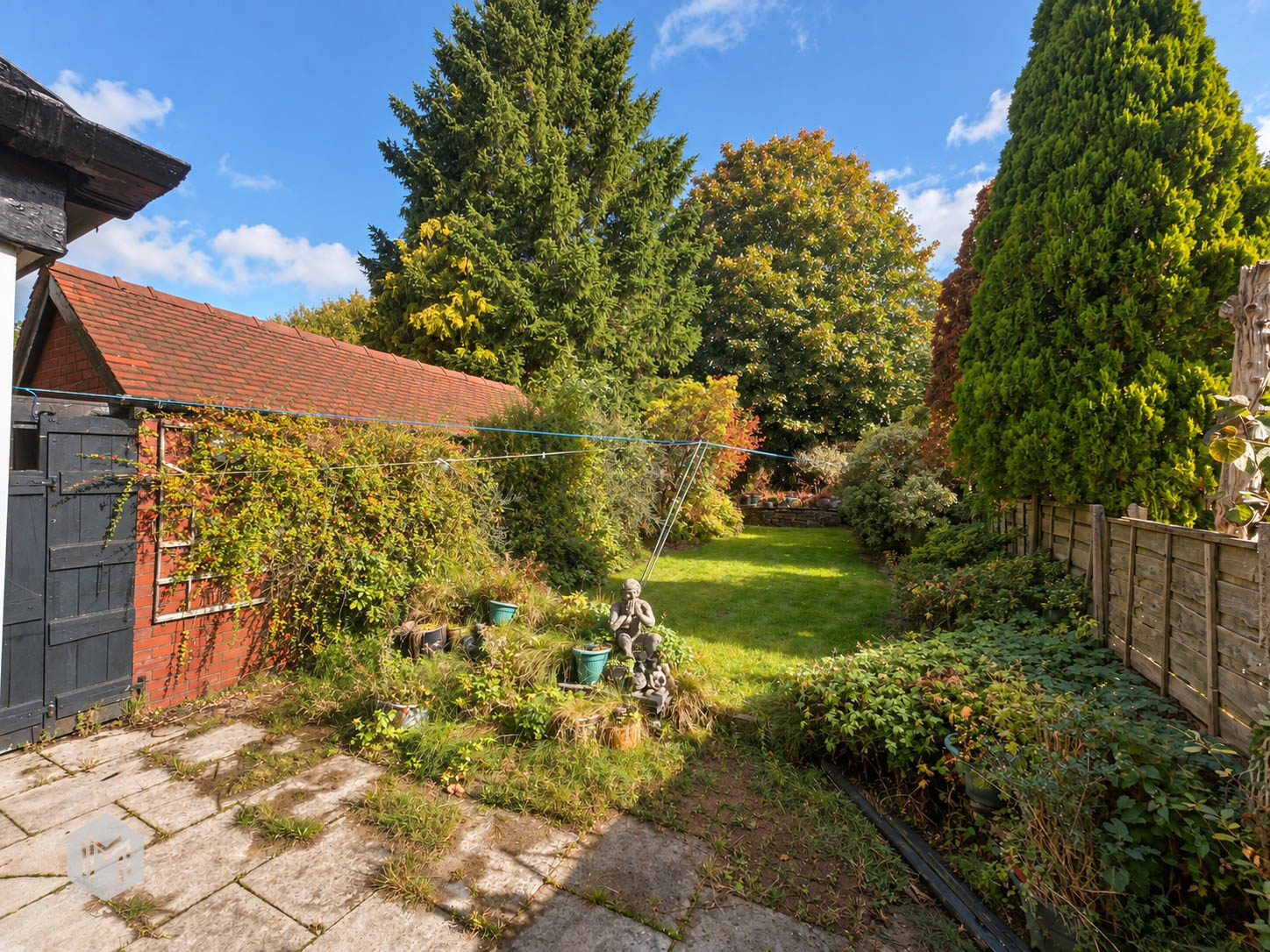 130 Crompton way-16