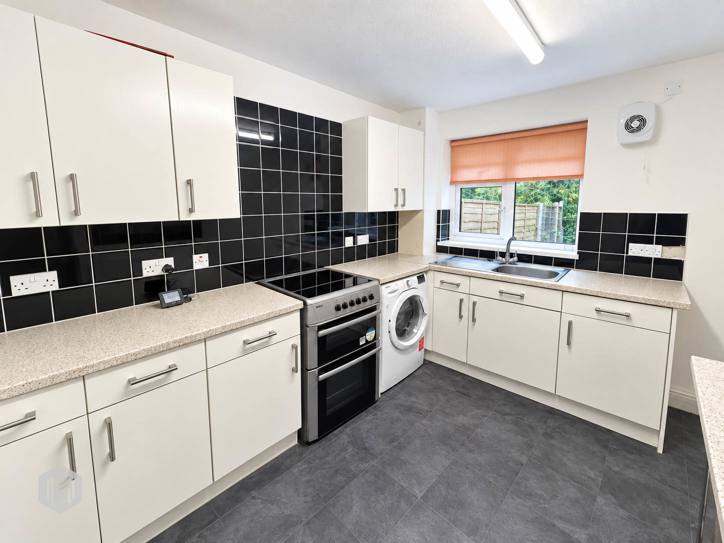 Wesley Street, Tottington, BL8, photo 3