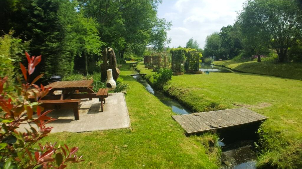 The Secret Valley, Hopefold Drive, Worsley, M28 3PW, photo 4