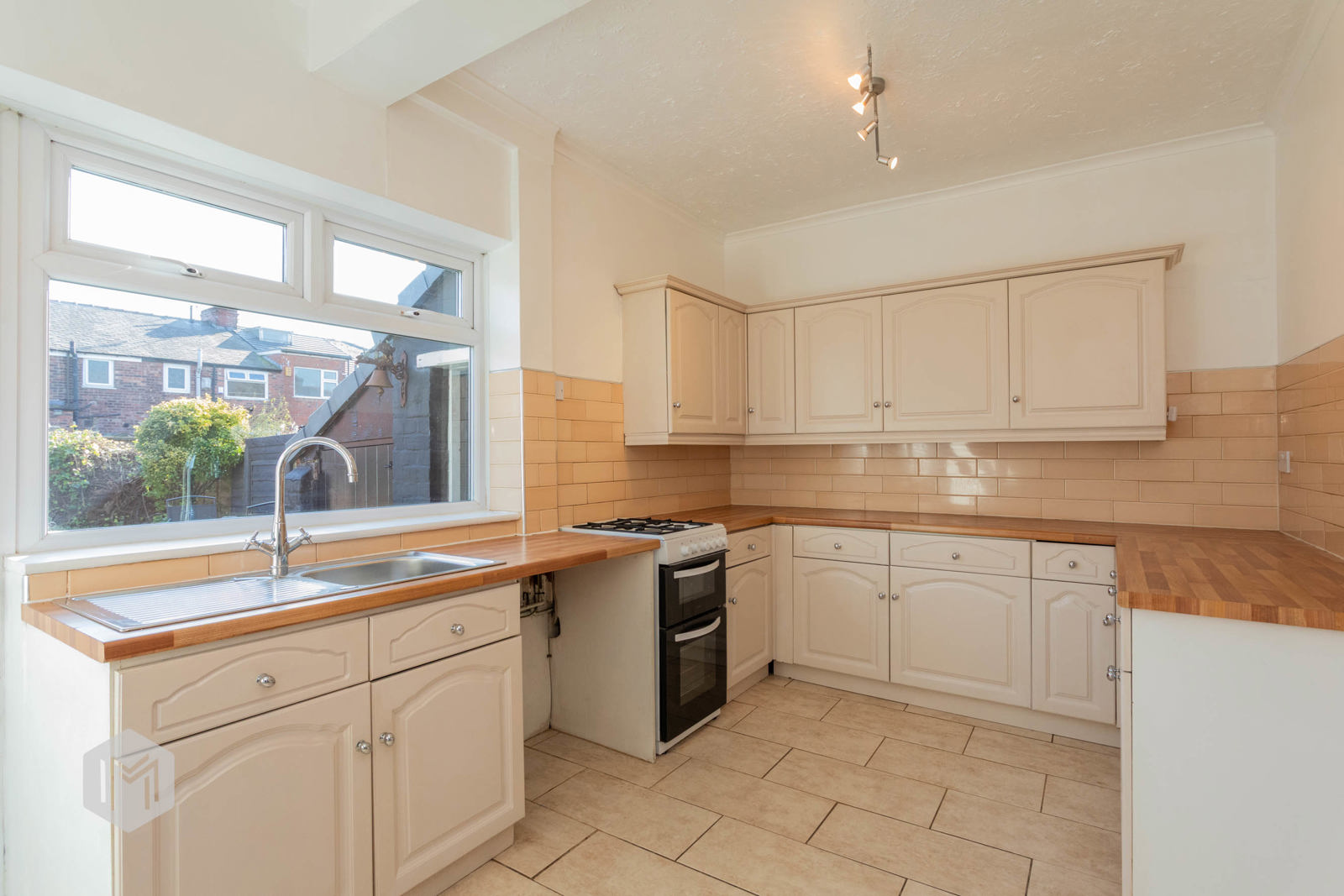 Charles Street, Swinton, M27, photo 4