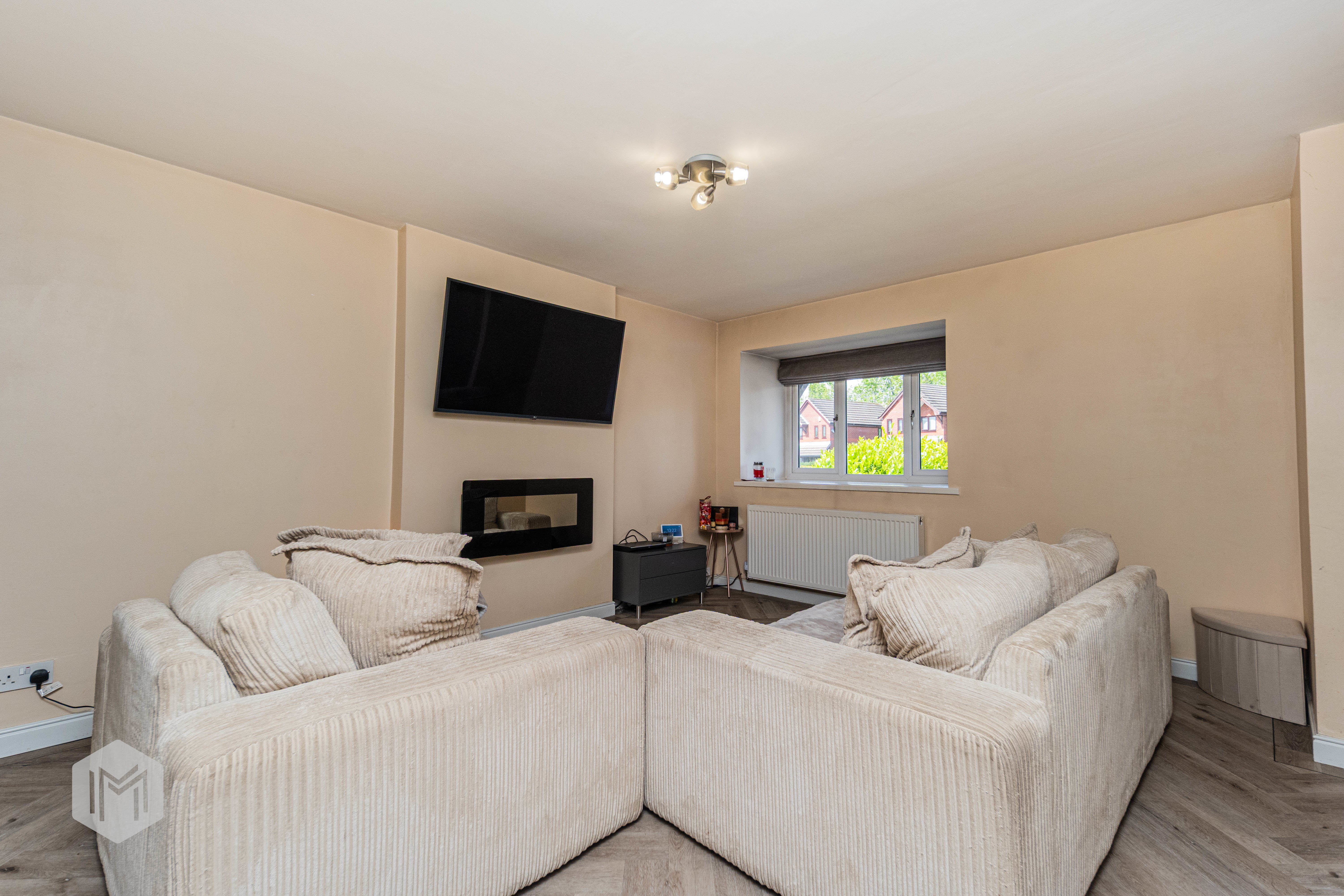 Burghley Close, Radcliffe, M26, photo 10