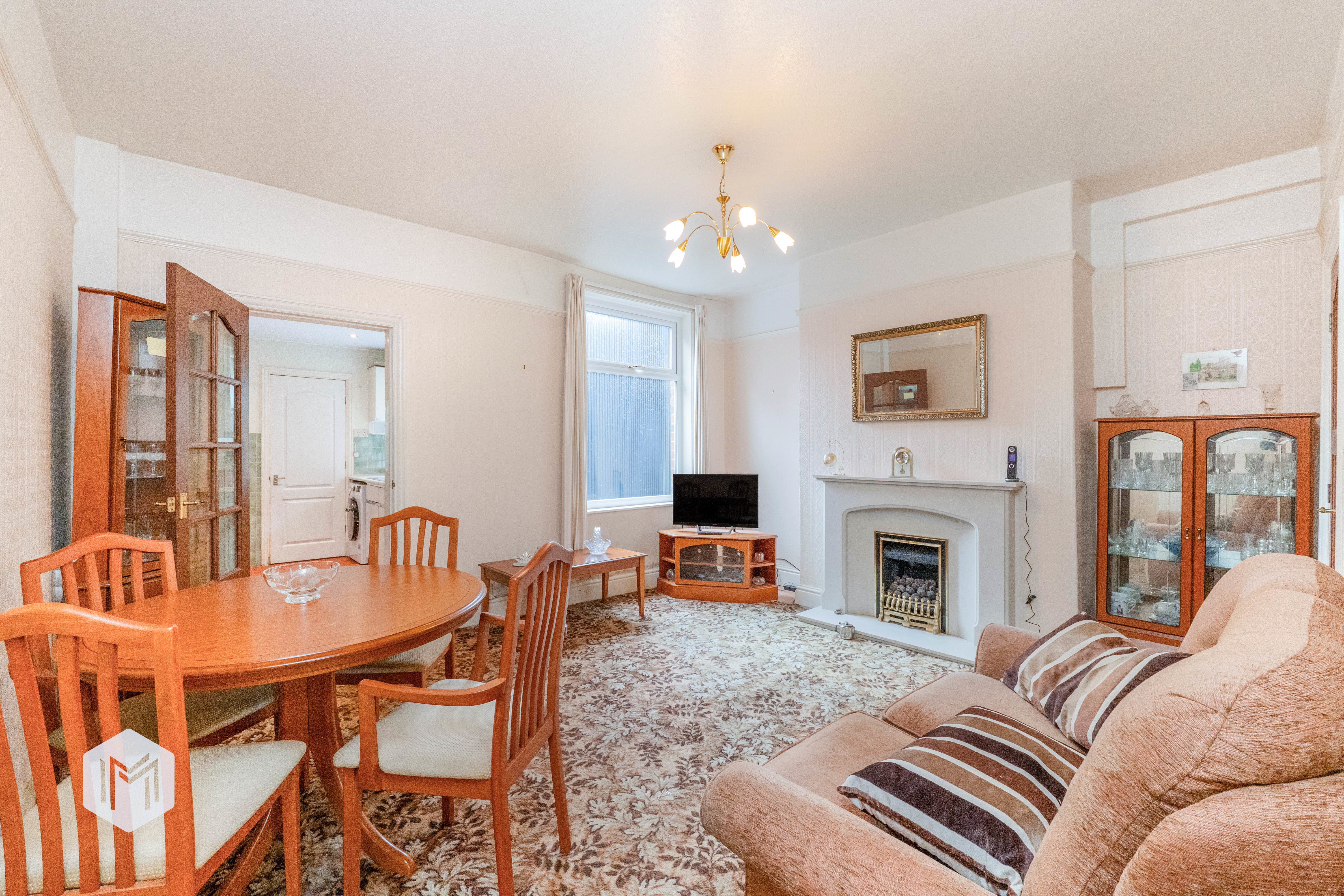 Laurel Street, Tottington, BL8, photo 2