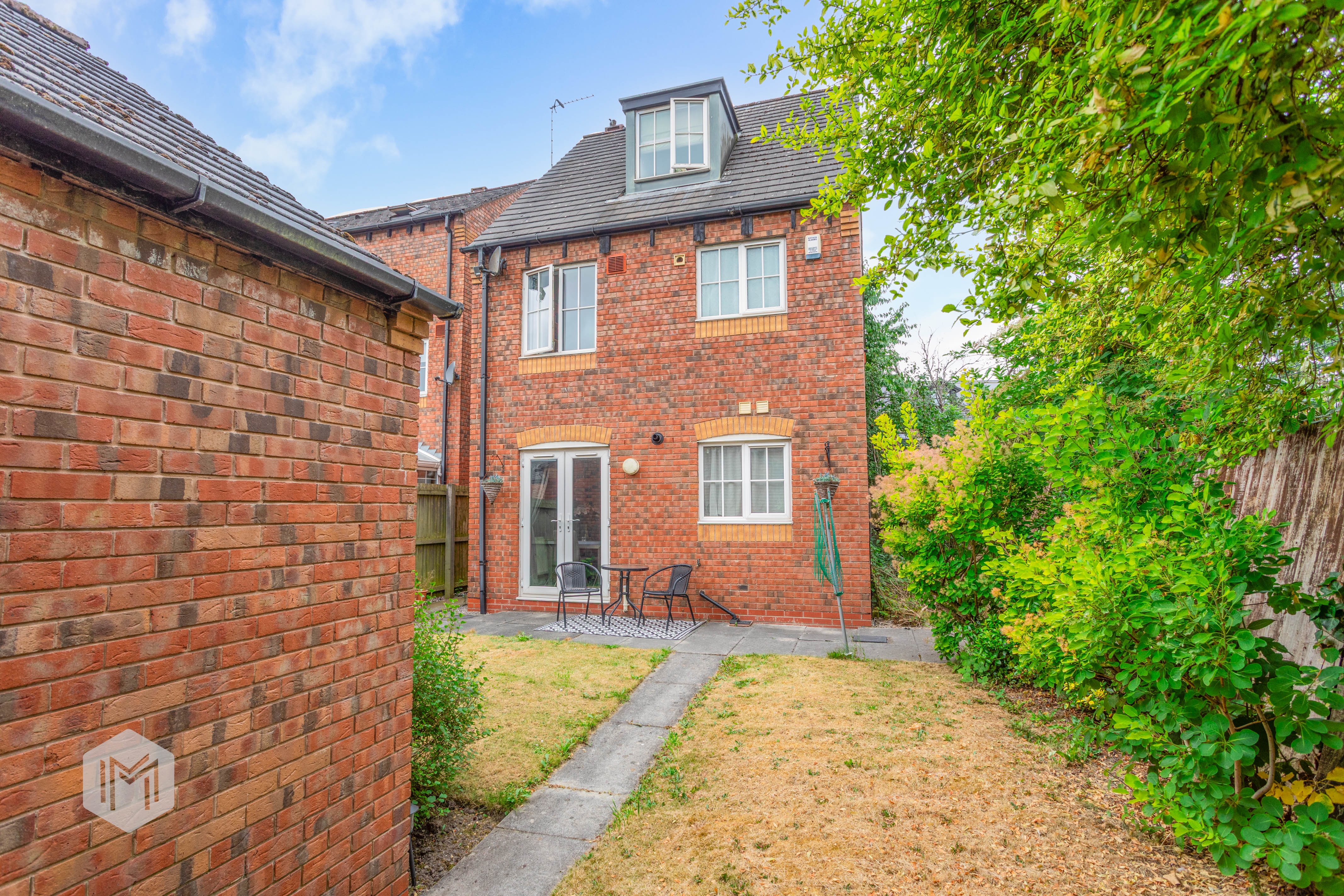 Bridge Street, Golborne, WA3