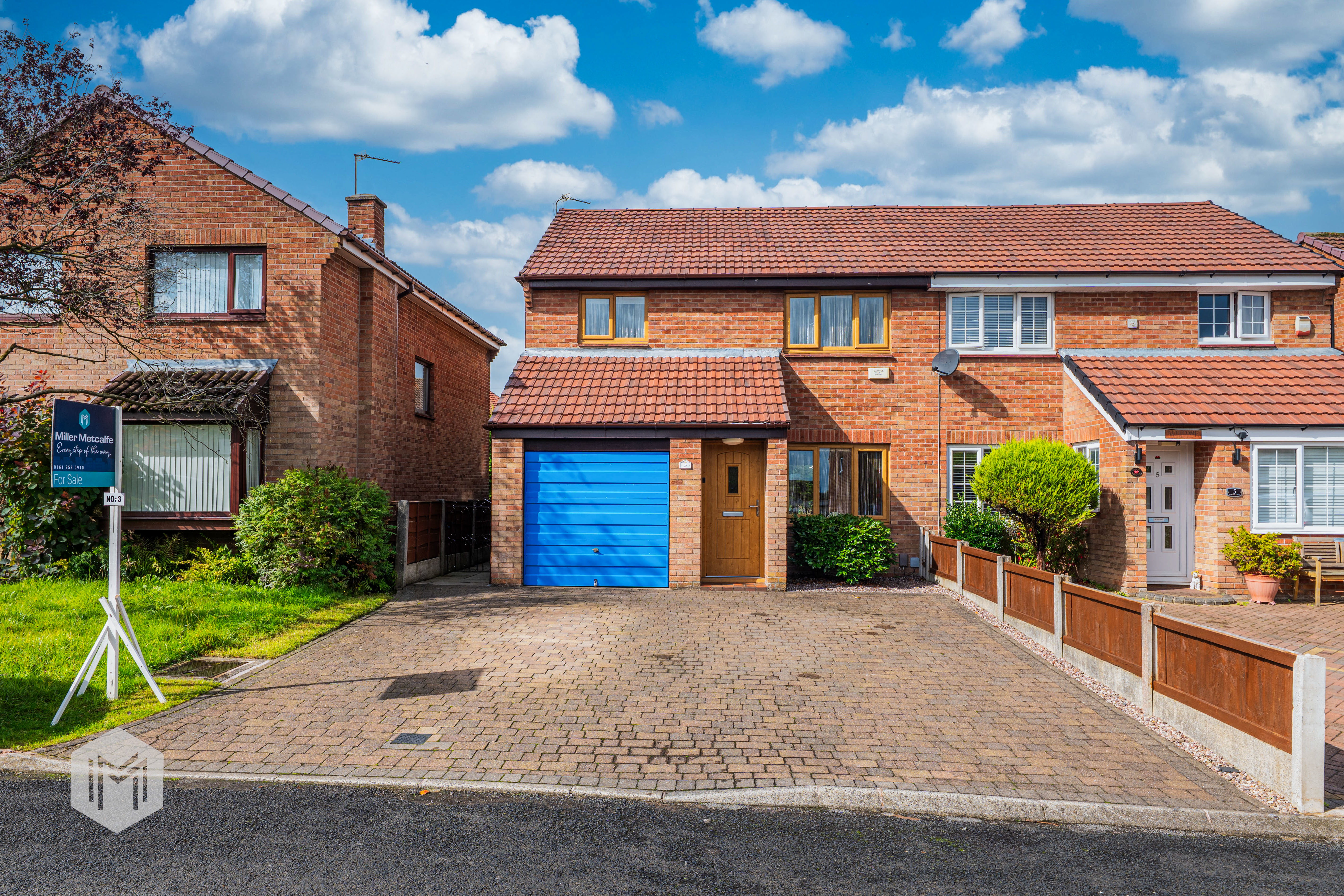 Honiton Grove, Radcliffe, M26