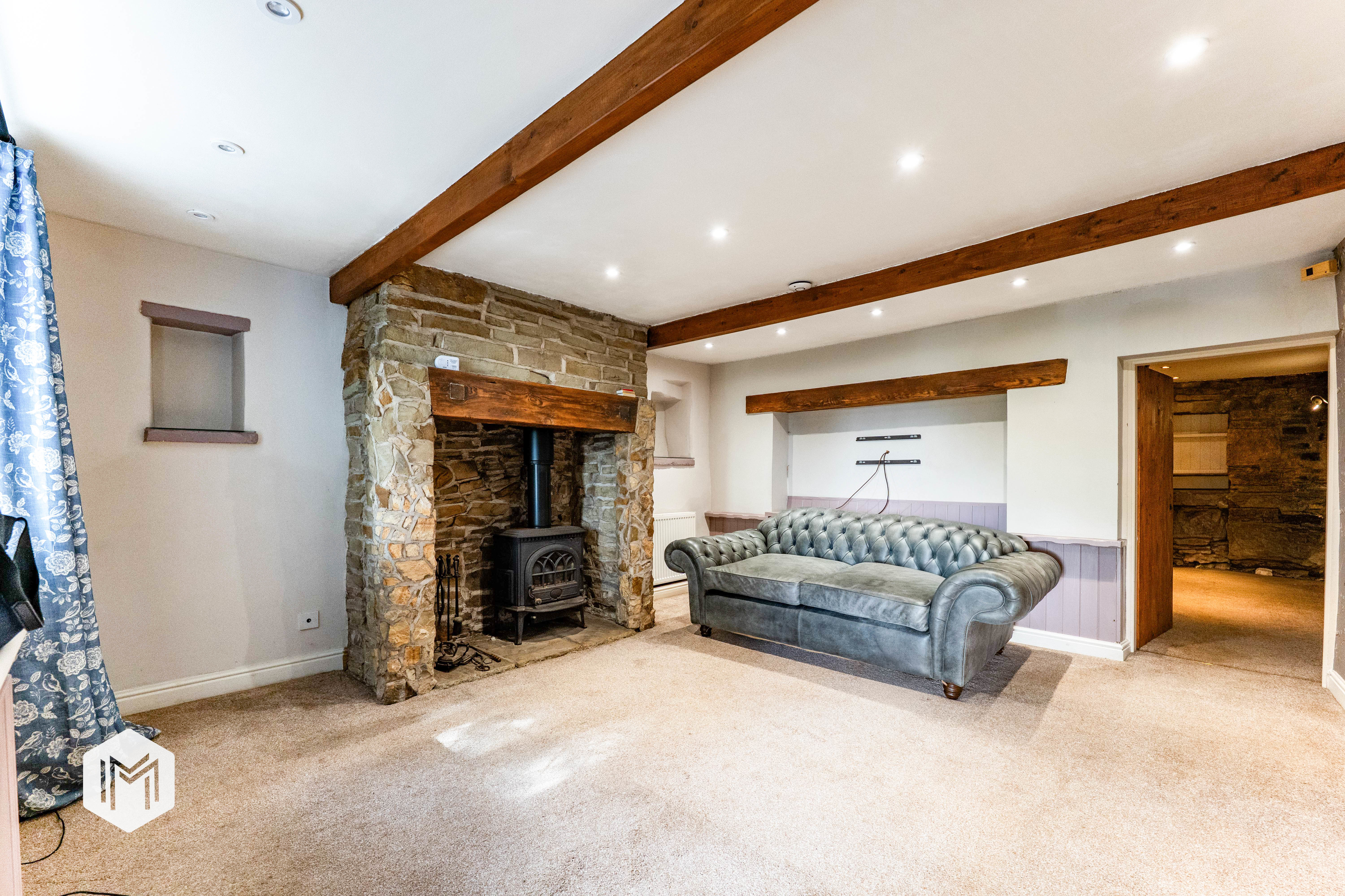 Watling Street, Affetside, BL8, photo 2