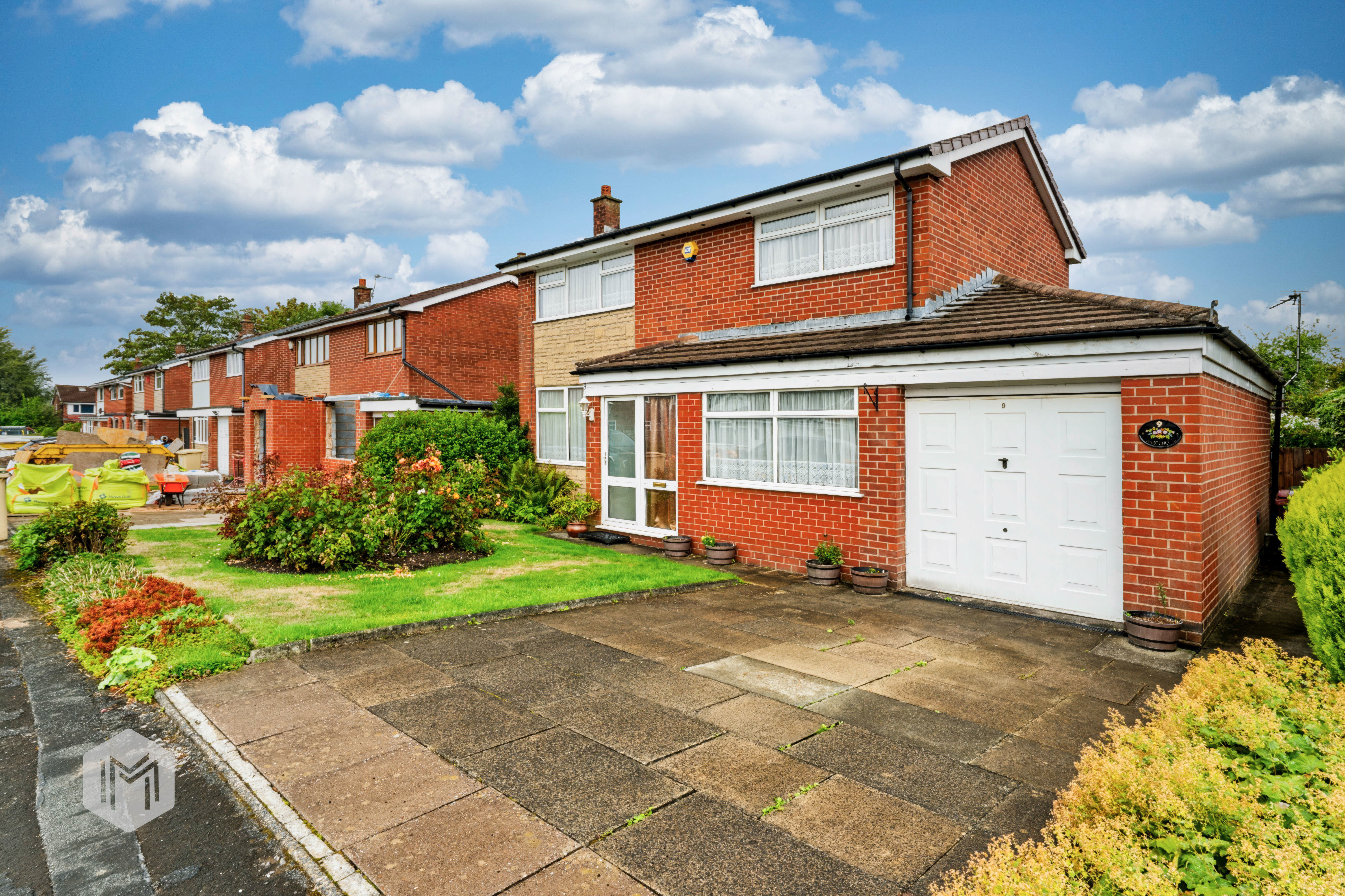 Oakdale, Harwood, BL2