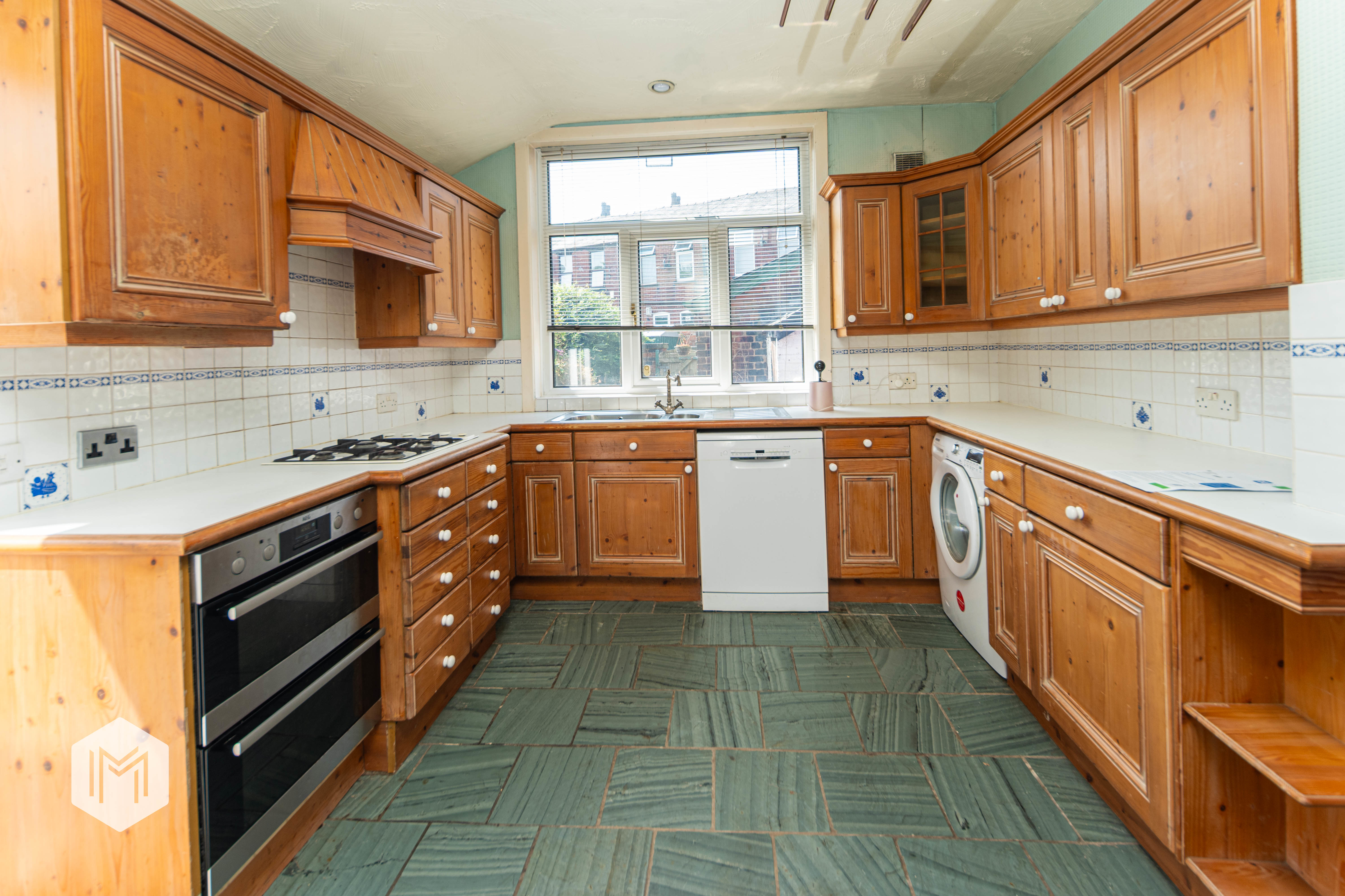 Egerton Crescent, Heywood, OL10, photo 3