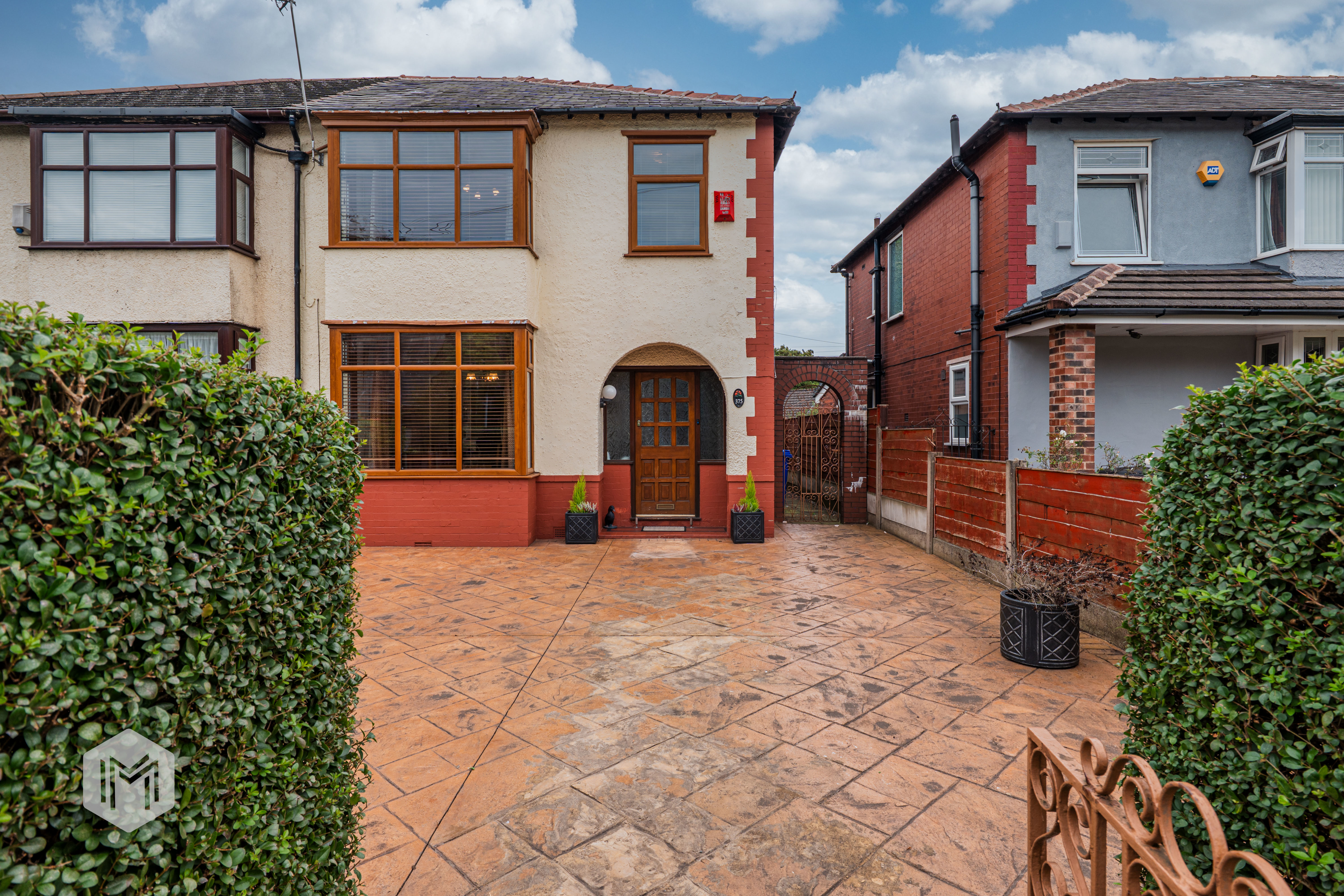Manchester Road, Bury, BL9