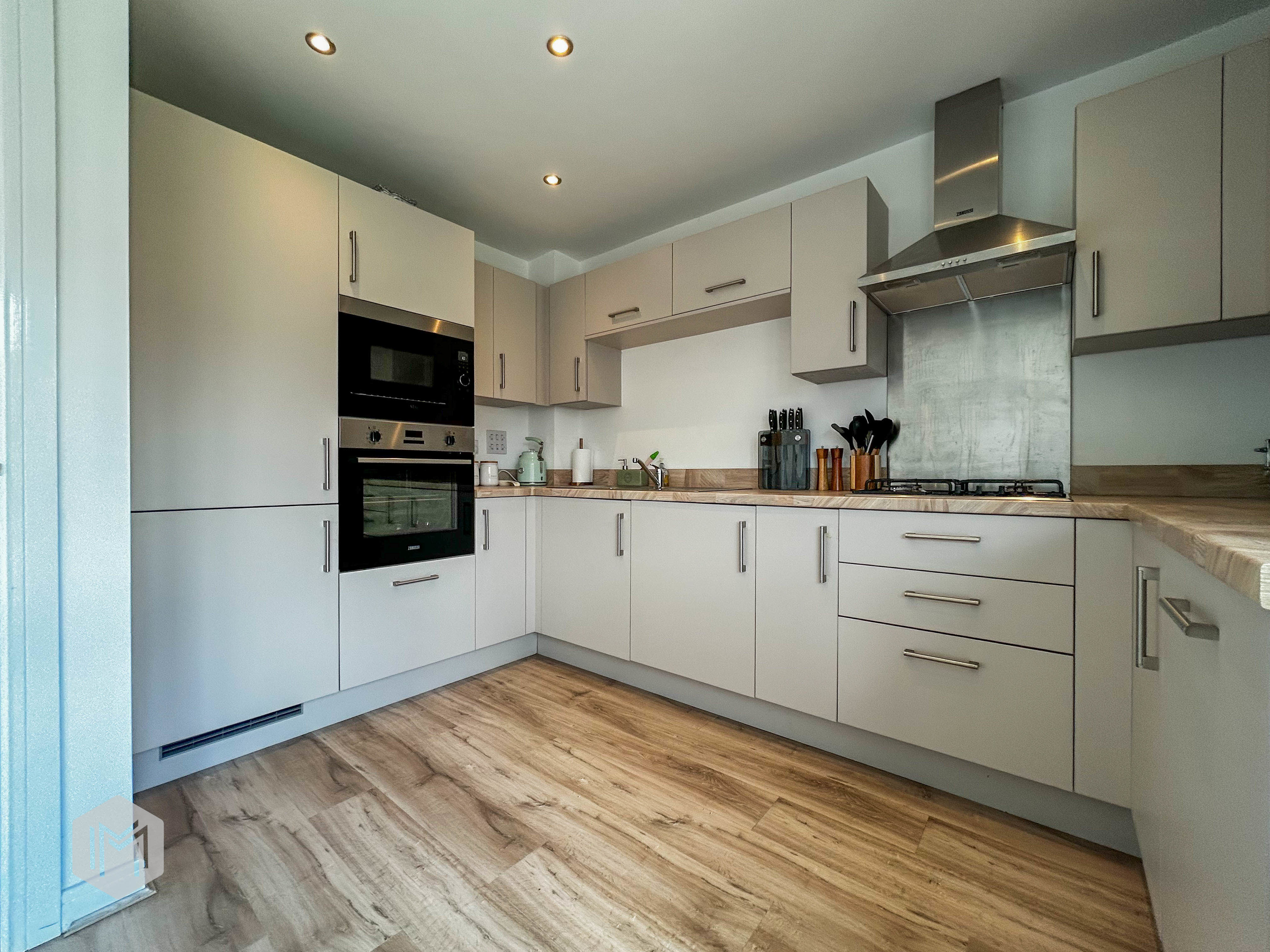 Avro Close, Lostock, BL6, photo 3