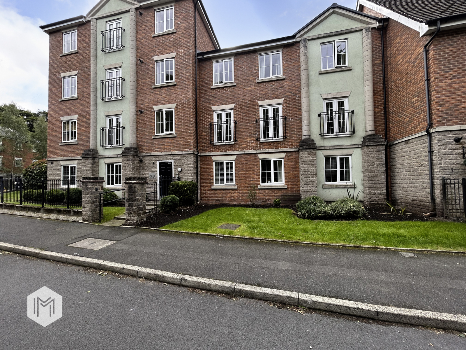 Temple Road, Bolton, BL1