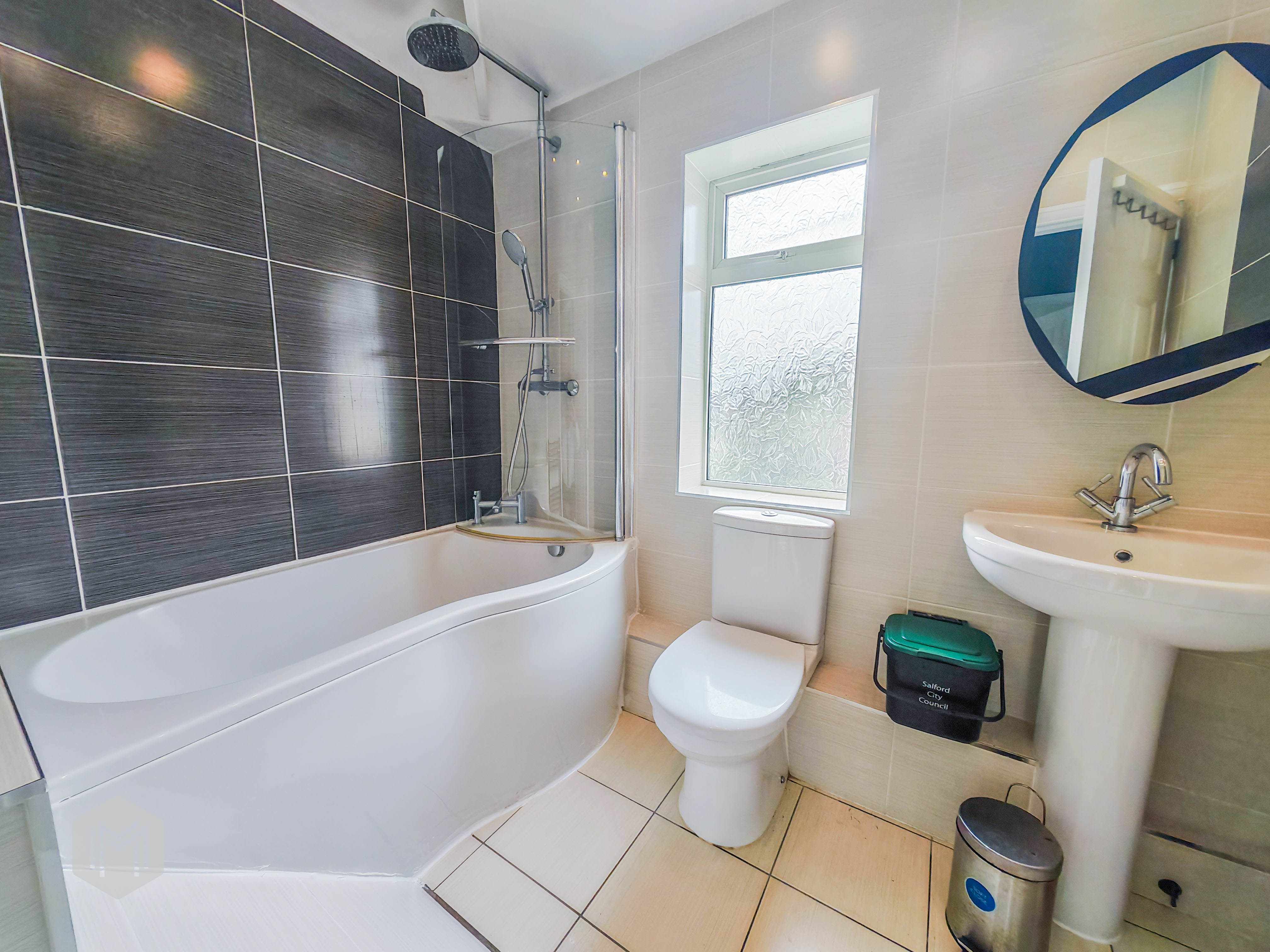 Westwood Drive, Swinton, M27, photo 4