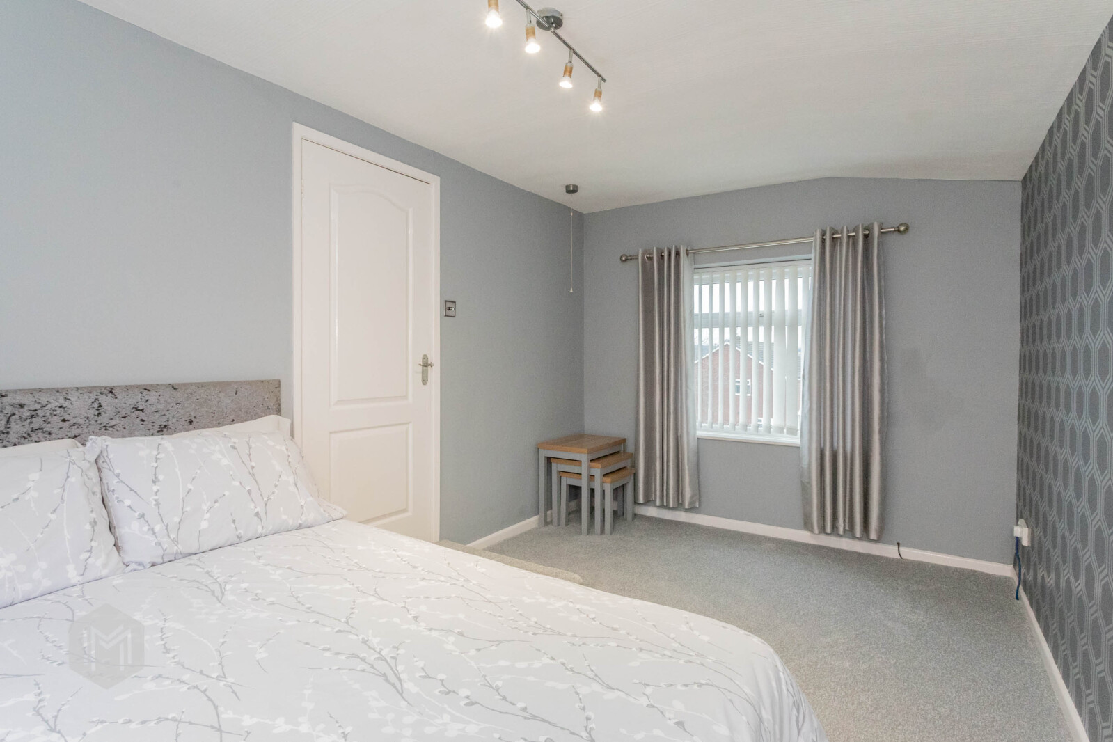 Plodder Lane, Farnworth, BL4, photo 14