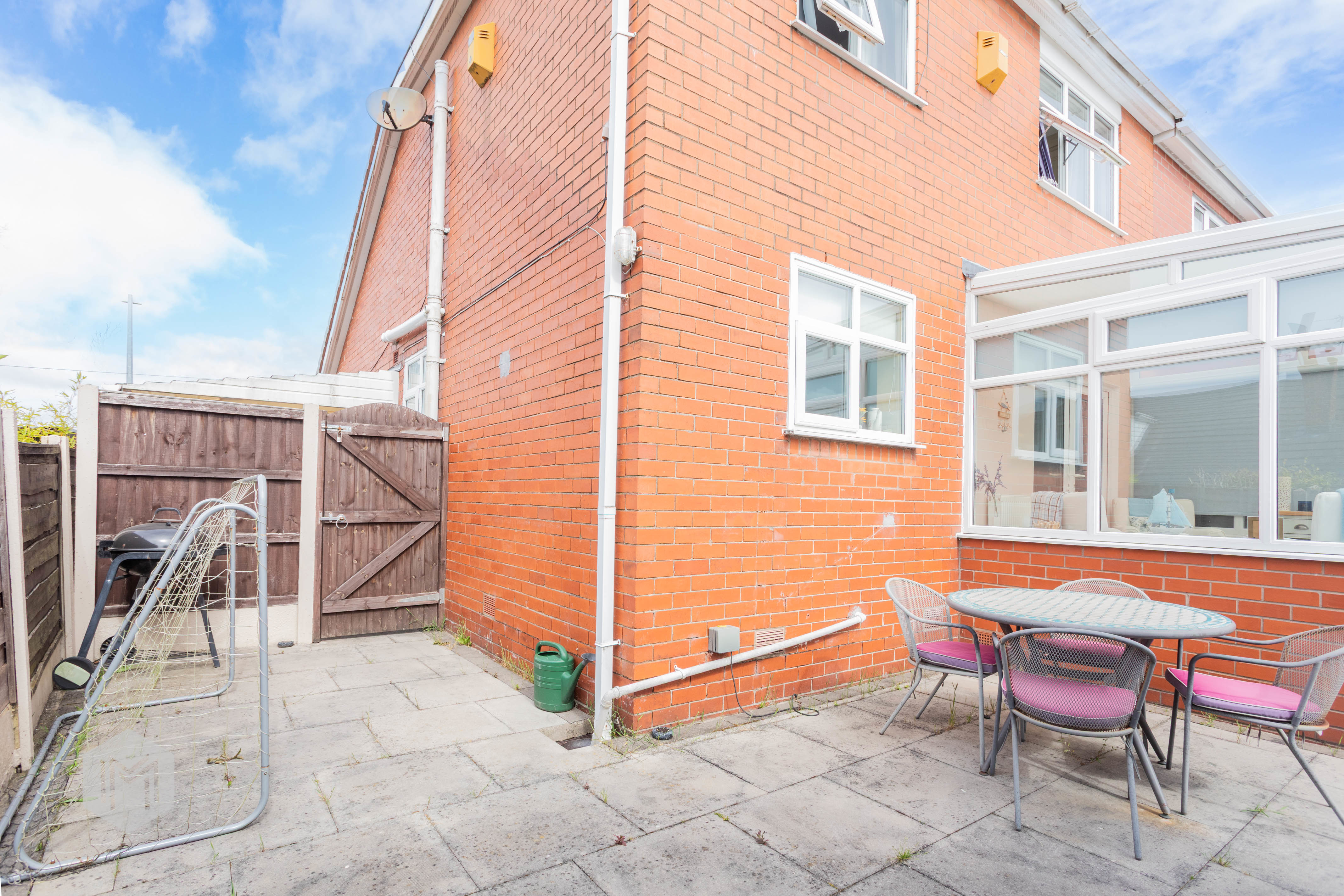 Everard Close, Worsley, M28, photo 27