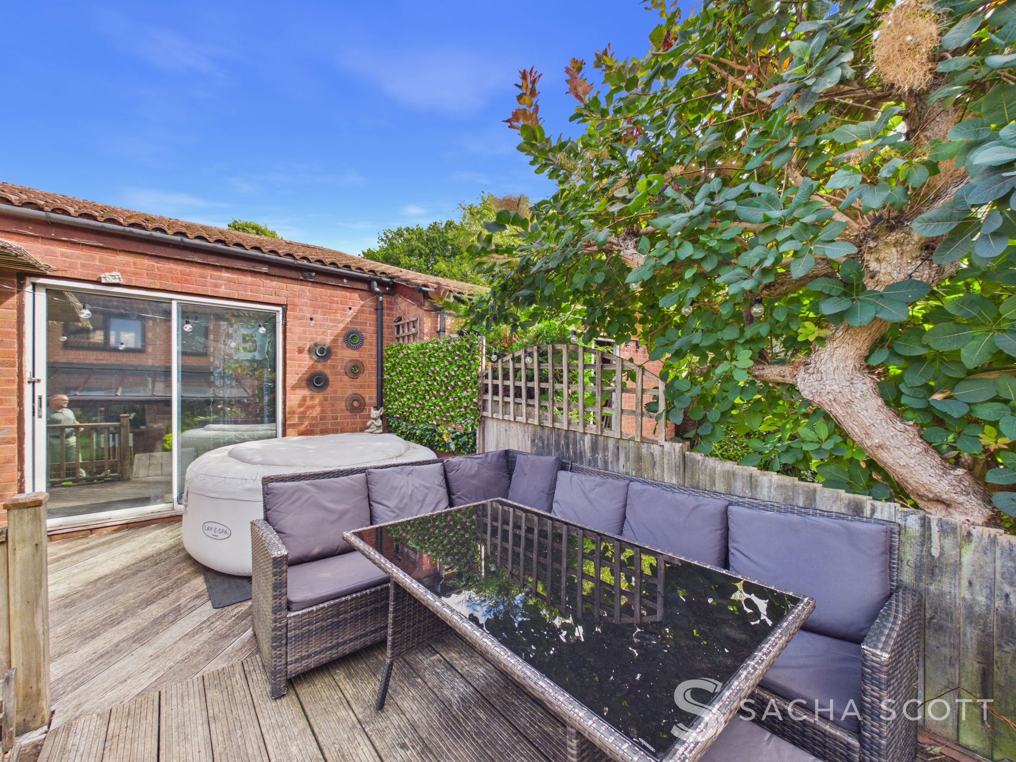 External Dining & Garage