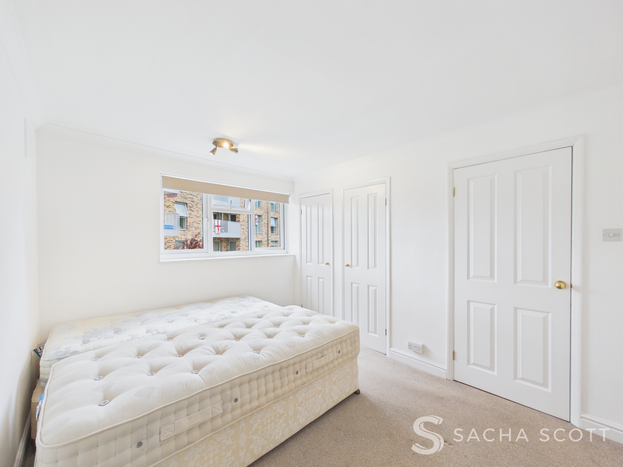 Garrison Lane, Chessington, KT9, photo 12
