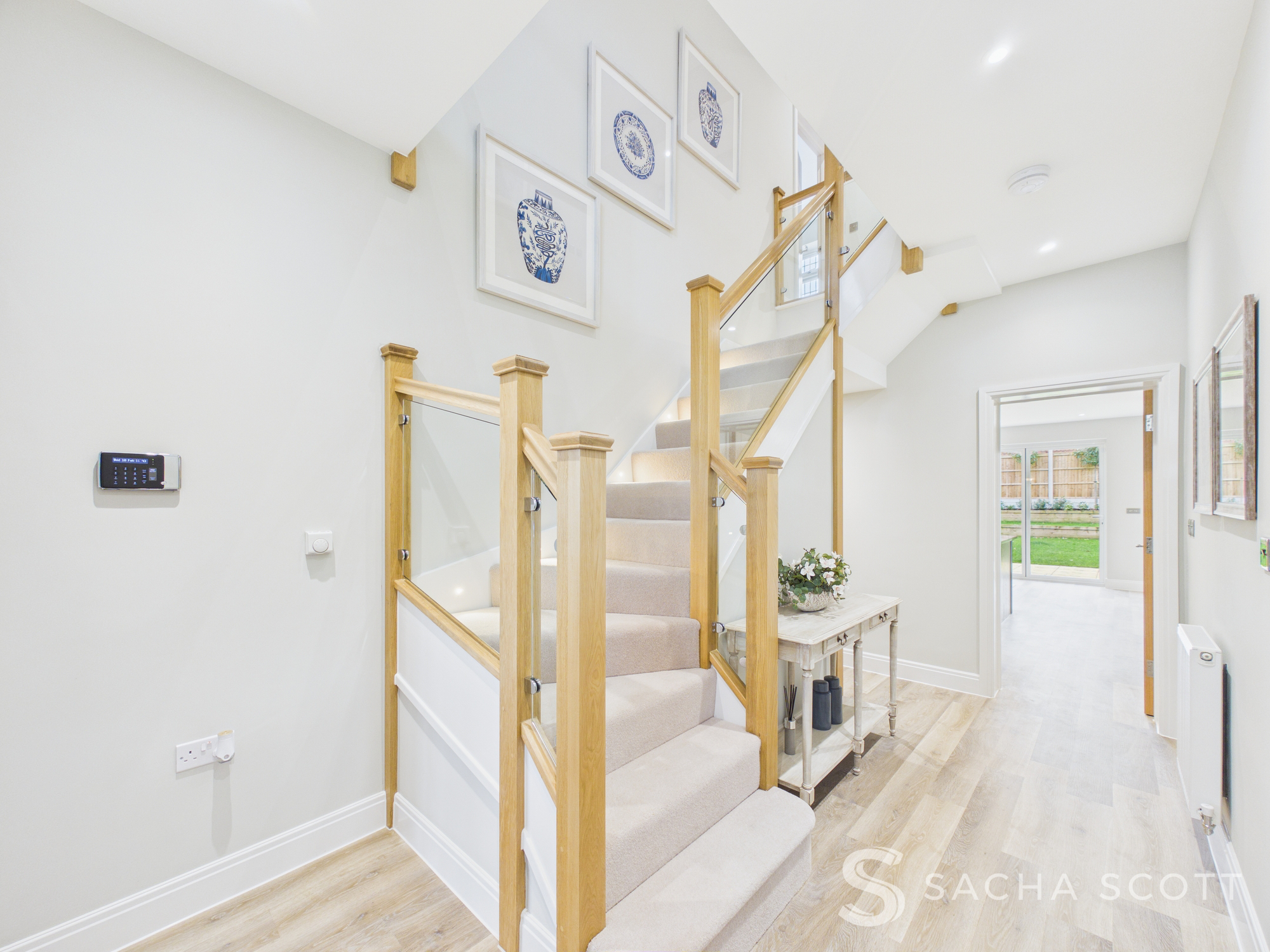 Cross Road, Tadworth, KT20, photo 33