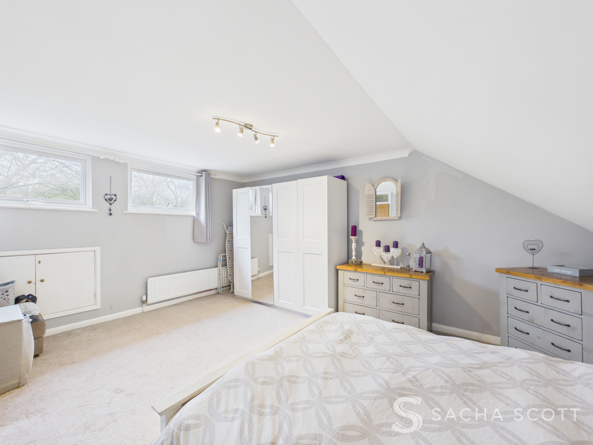 Four Bedroom Terraced Family Home, Lower Dunnymans, Banstead, SM7, photo 6