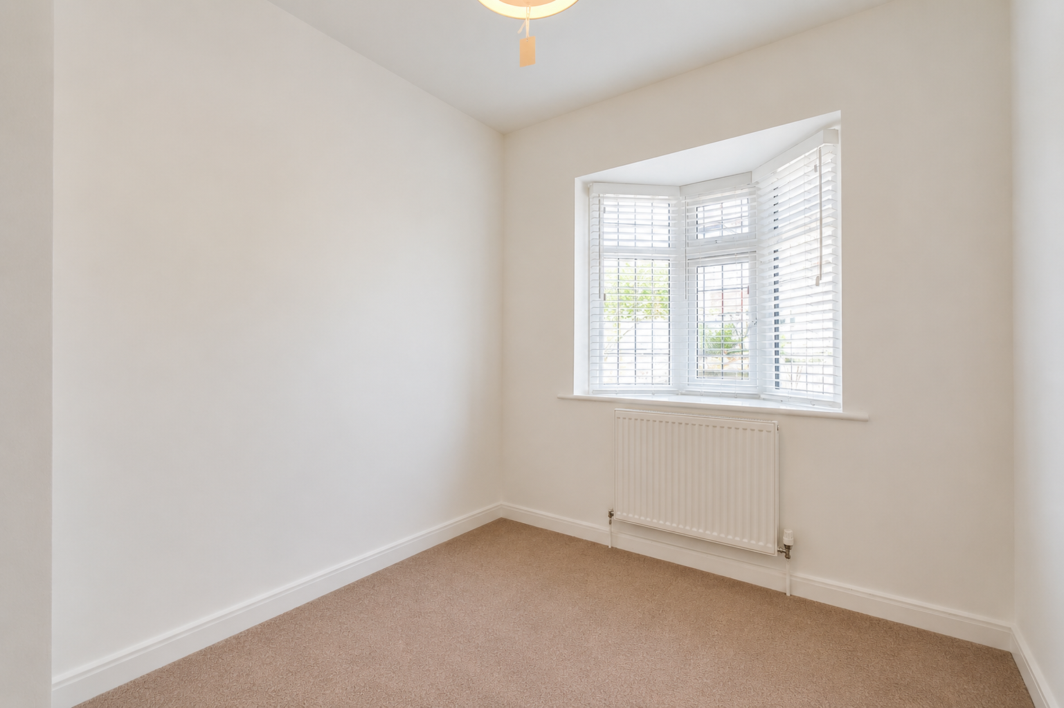 The Glade, Epsom, KT17, photo 11