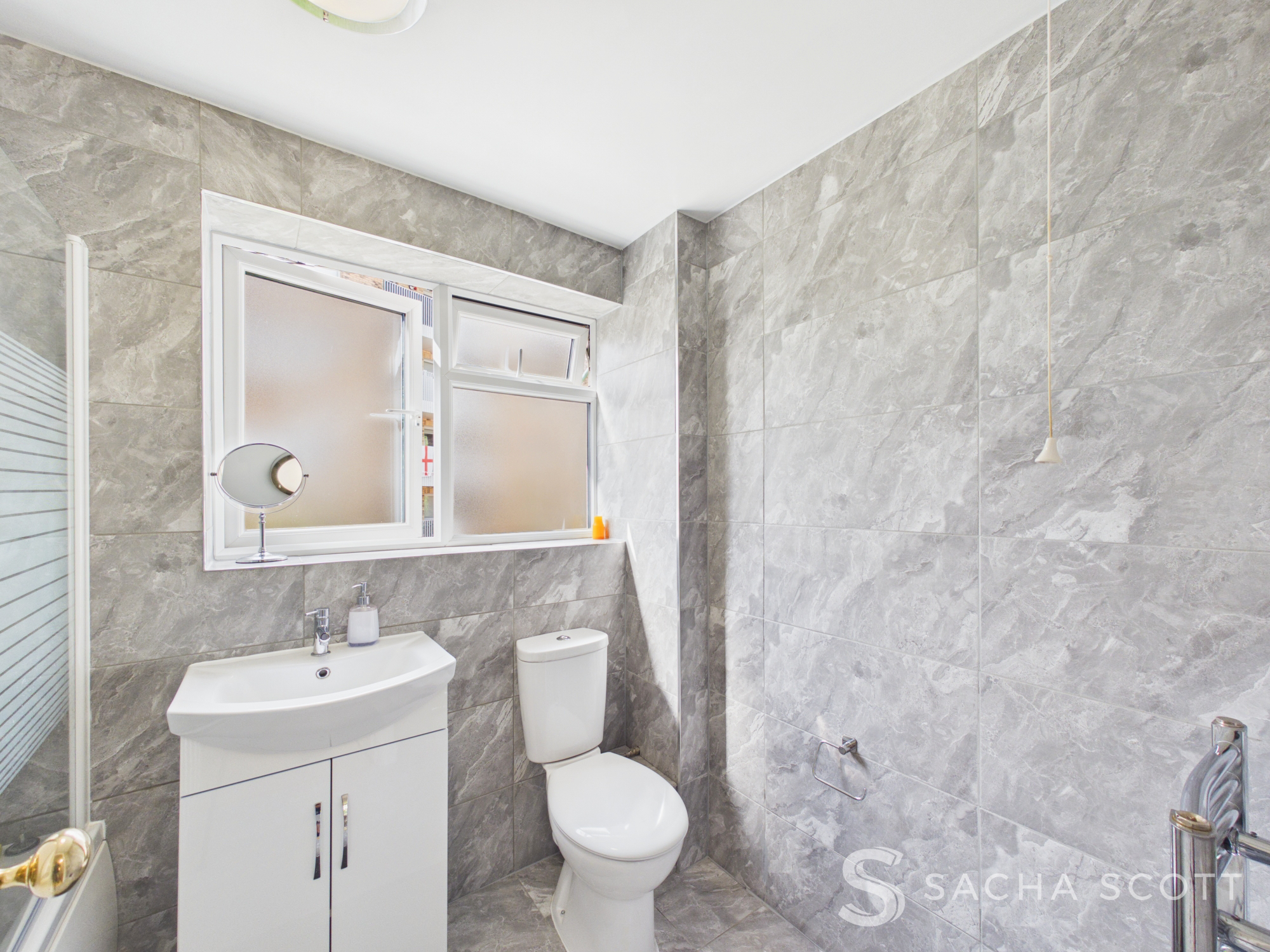 Garrison Lane, Chessington, KT9, photo 14