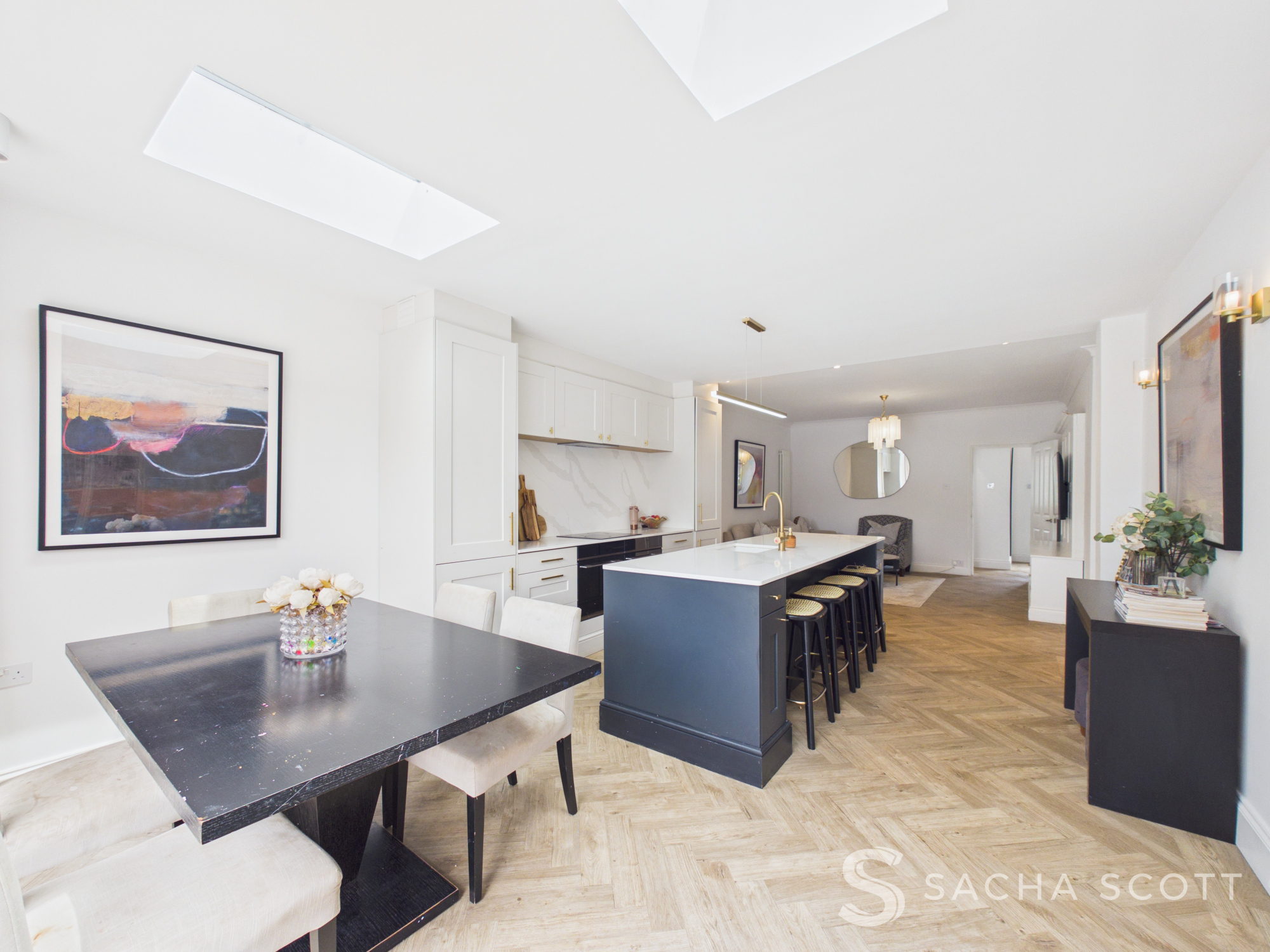 Kitchen / Lounge / Diner