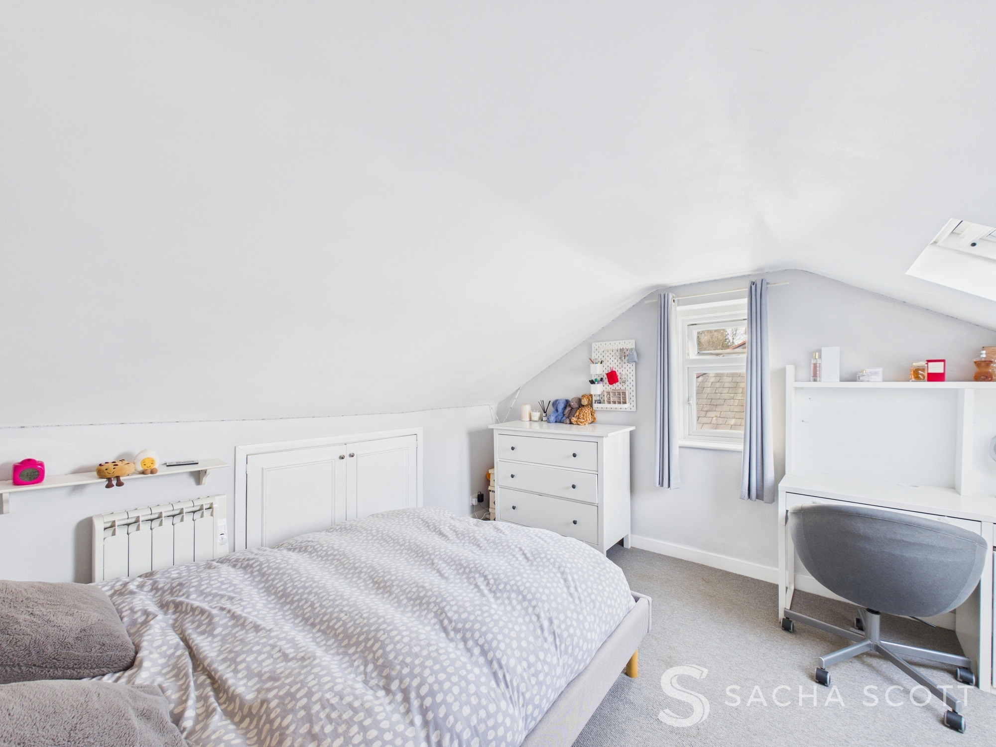Meadow Walk, Walton On The Hill, KT20, photo 23