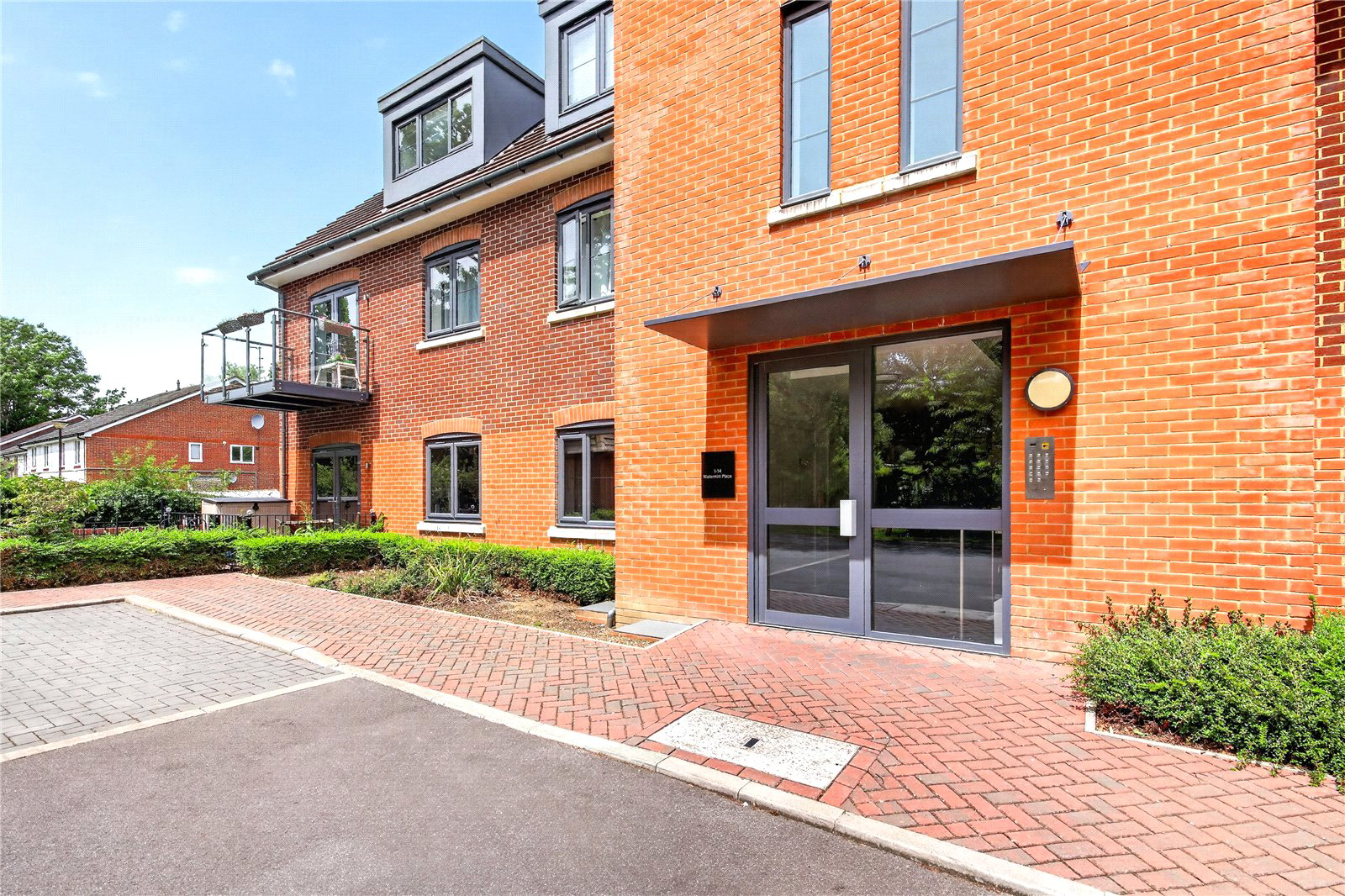 Wildridings Road, Bracknell, Berkshire, RG12, photo 2