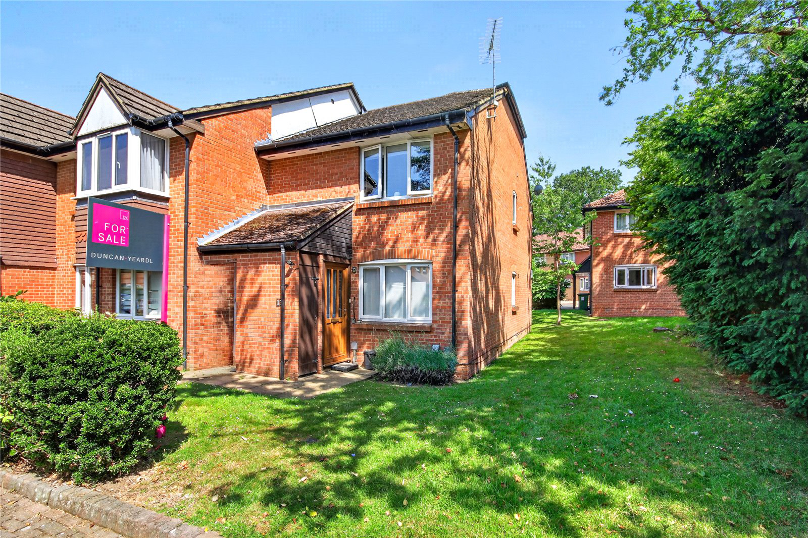 Portia Grove, Warfield, Bracknell, Berkshire, RG42