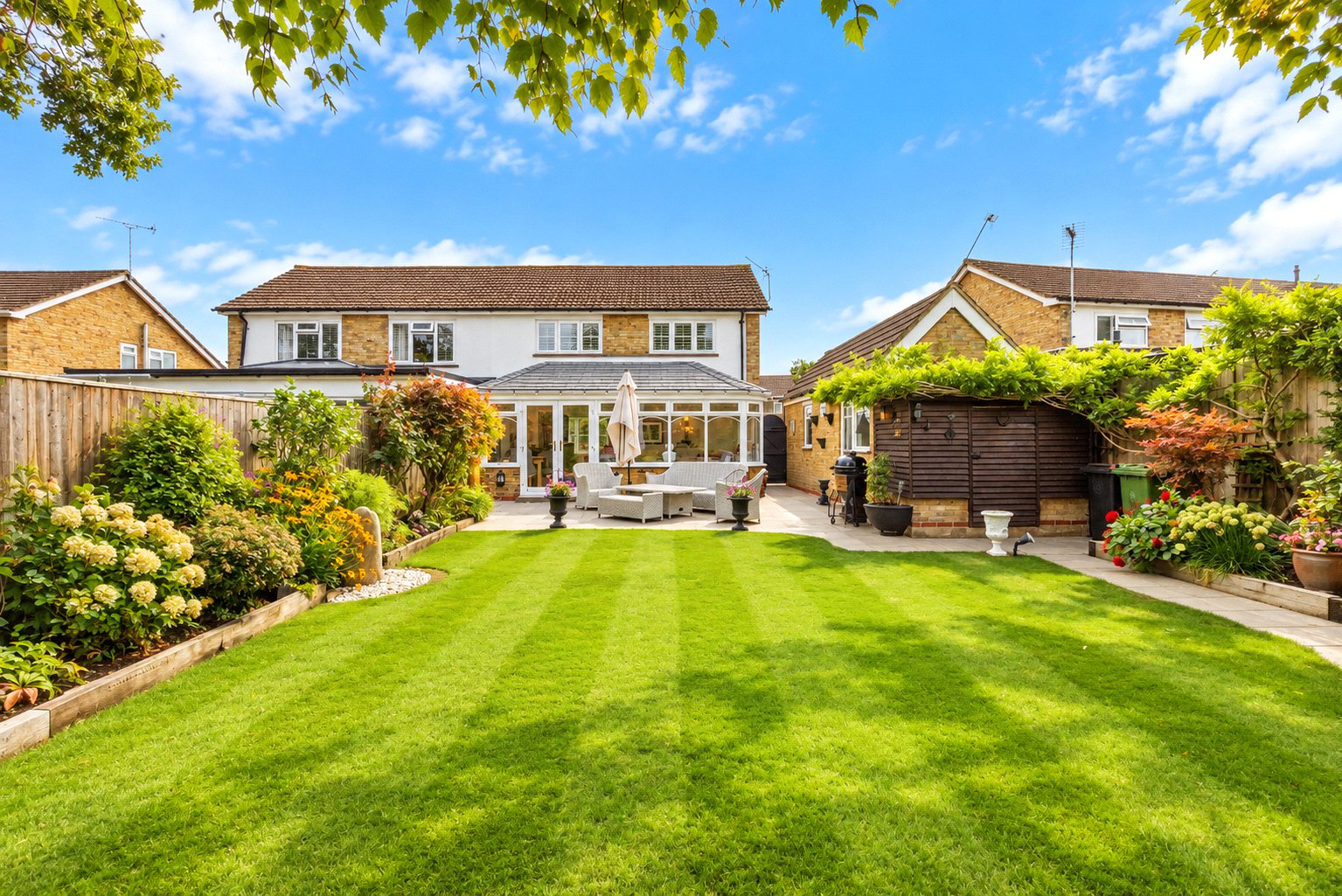 Barnsford Crescent, West End, Woking, Surrey, GU24, photo 21