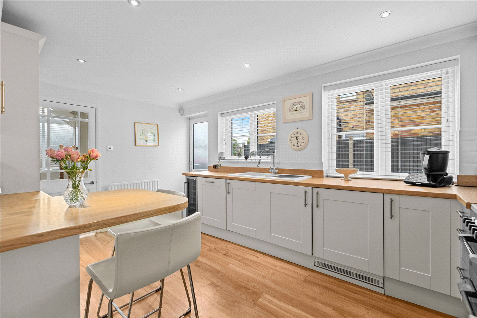 Barnsford Crescent, West End, Woking, Surrey, GU24, photo 4