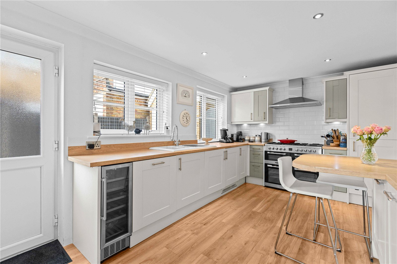 Barnsford Crescent, West End, Woking, Surrey, GU24, photo 3