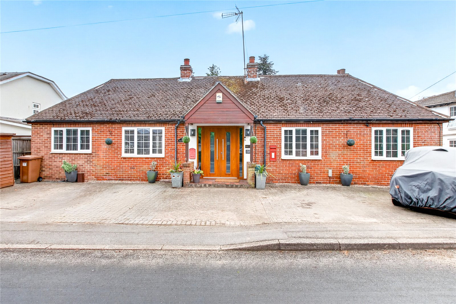 Warfield Street, Warfield, Berkshire, RG42
