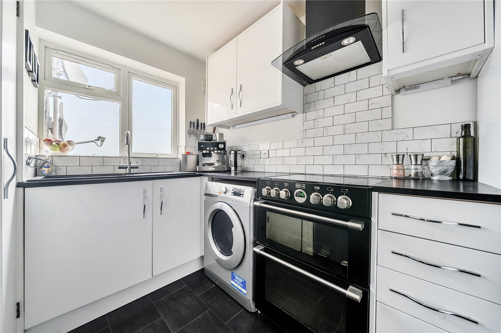 Deepfield Road, Bracknell, Berkshire, RG12