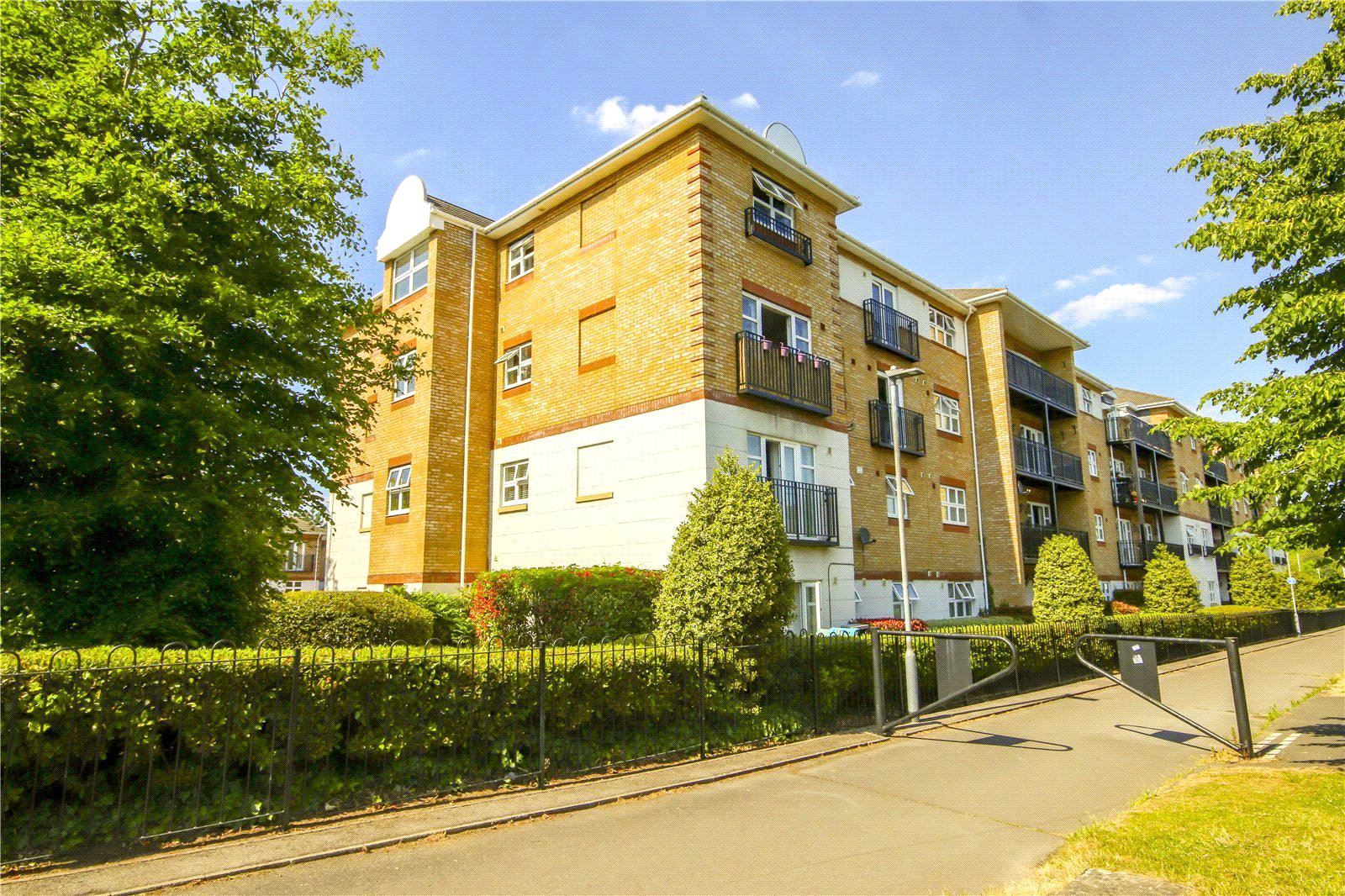 Ogden Park, Bracknell, Berkshire, RG12