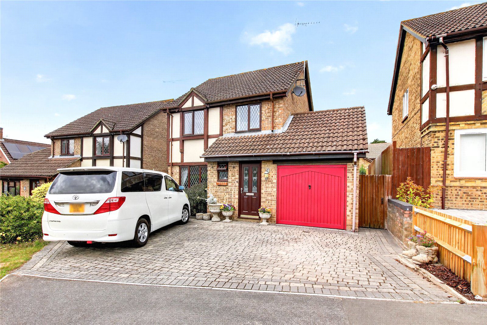 Woodmancott Close, Bracknell, Berkshire, RG12