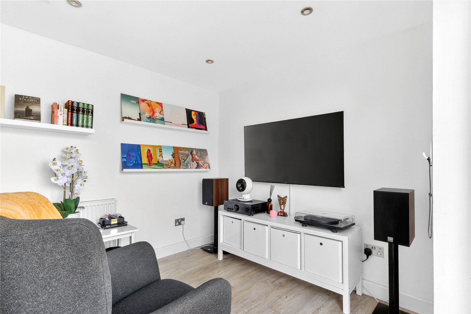 Jaguar Lane, Bracknell, Berkshire, RG12, photo 21