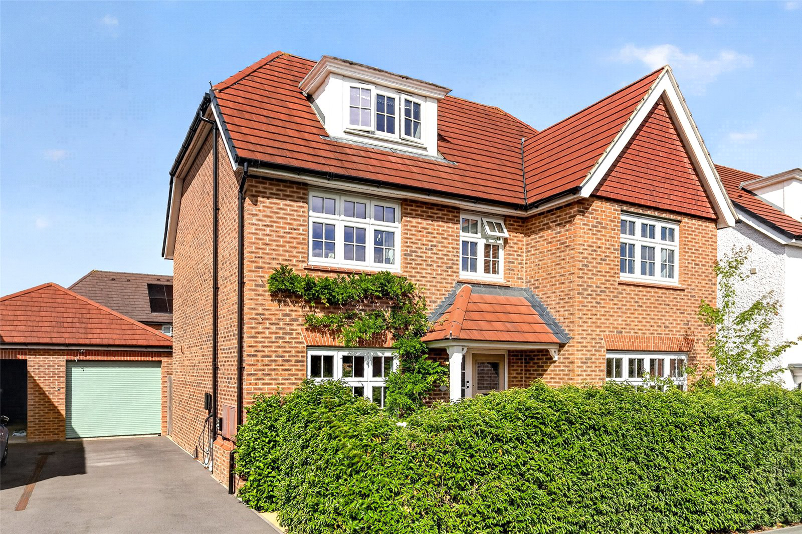 Galton Way, Warfield, Bracknell, Berkshire, RG42
