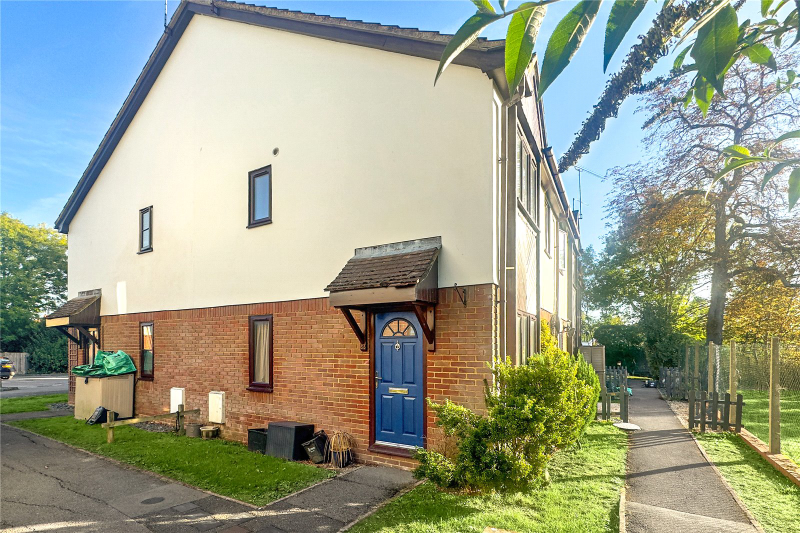Orchard Close, Wokingham, Berkshire, RG40