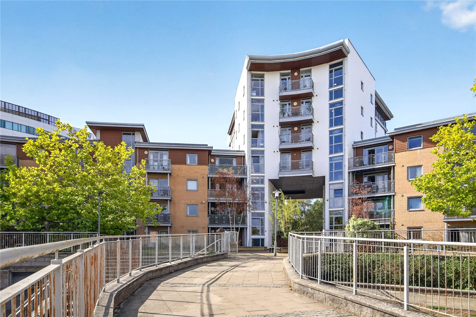 Kelvin Gate, Bracknell, RG12