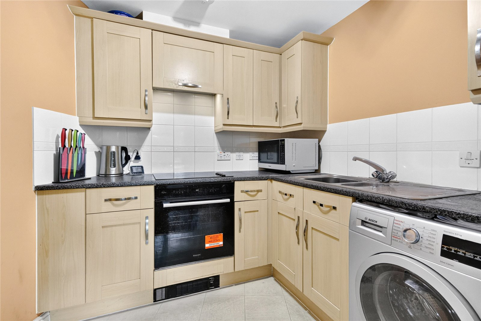 Kelvin Gate, Bracknell, RG12, photo 2